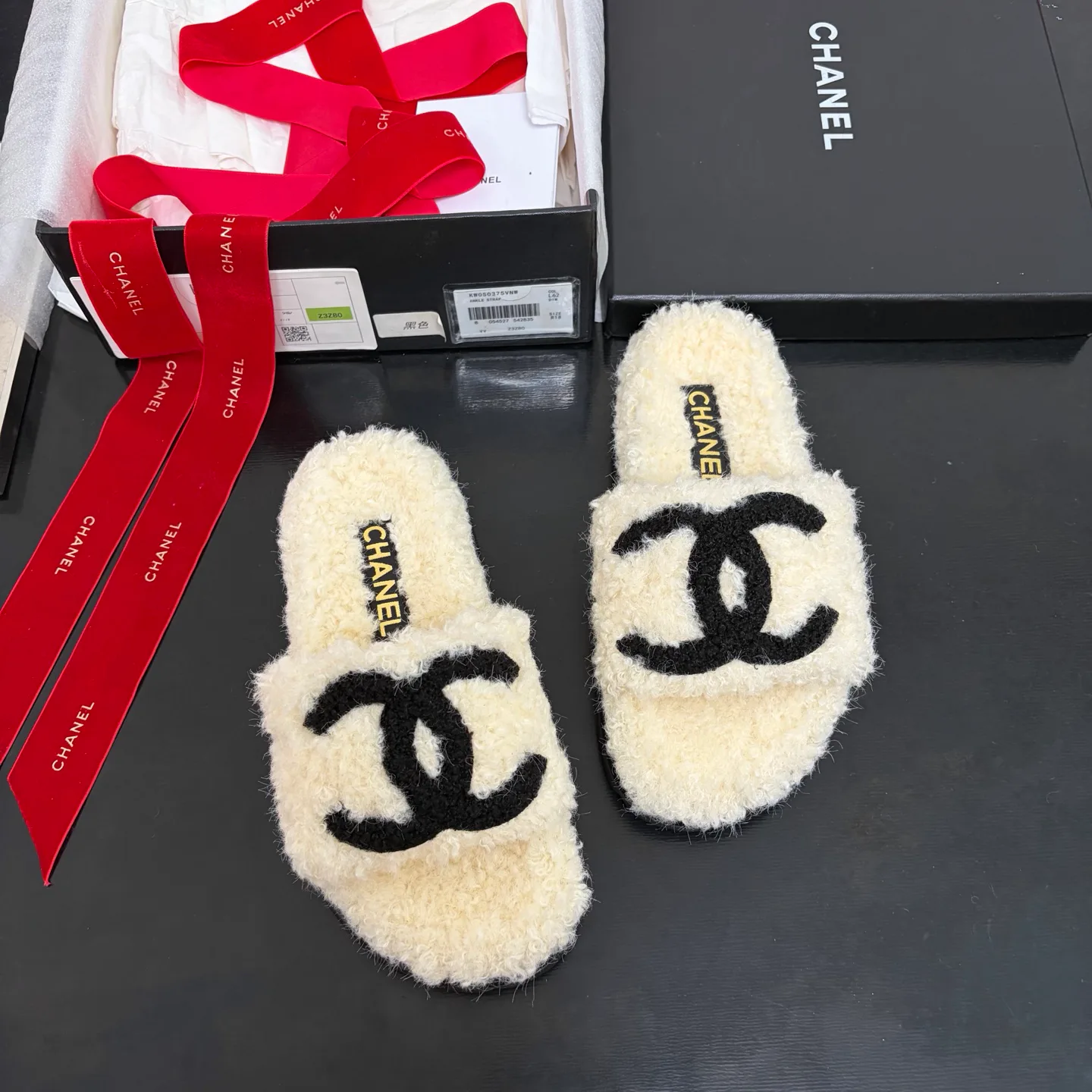 Тапочки Женские Chanel 18725787