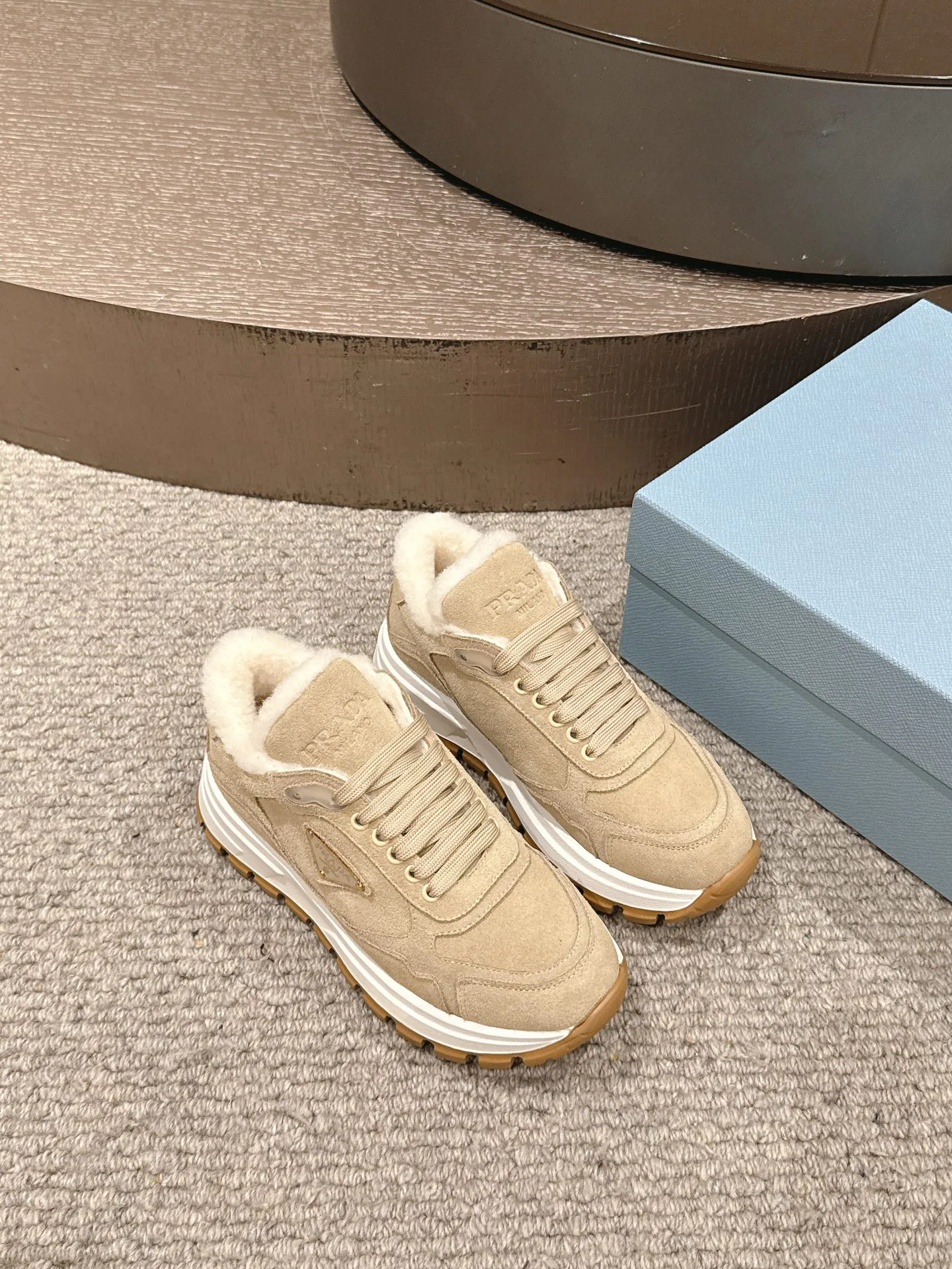 Кроссовки Женские Prada 334580