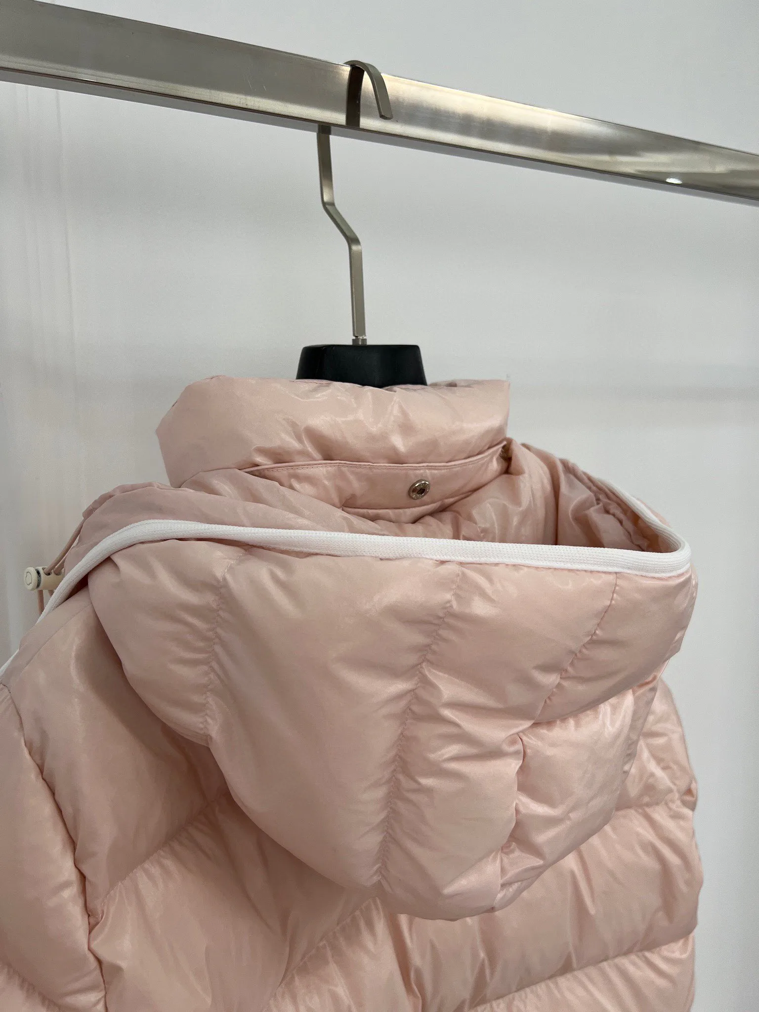 Куртки И Пуховики Женские Moncler 18416223