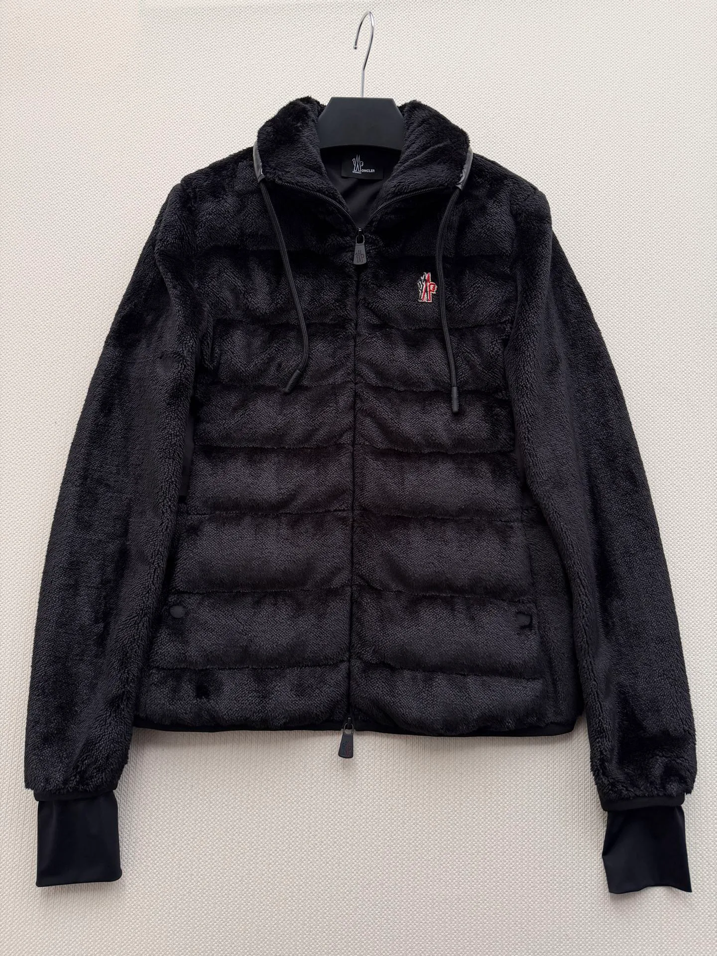 Куртки И Пуховики Женские Moncler 19309484
