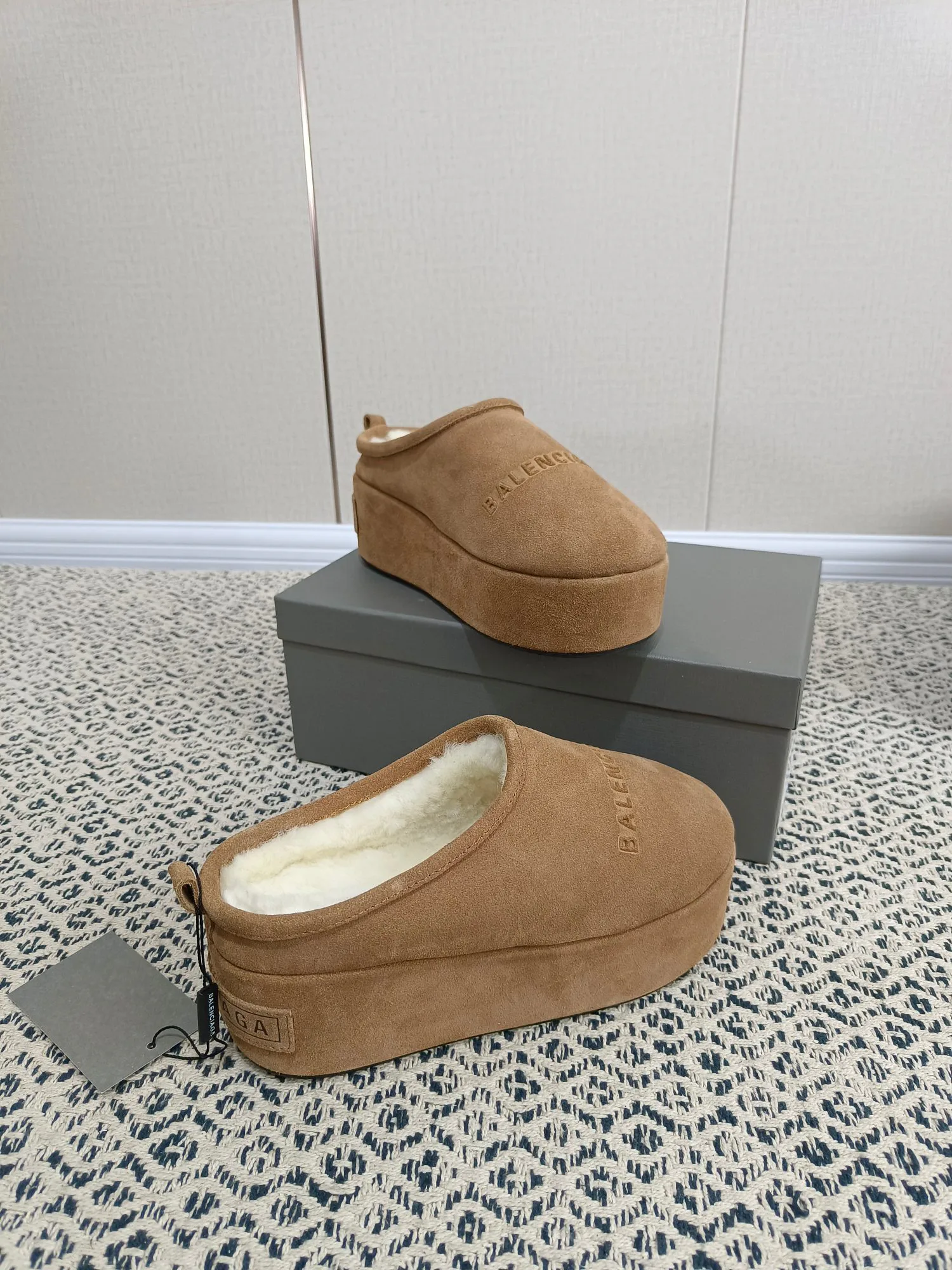 Тапочки Женские Balenciaga 1284985