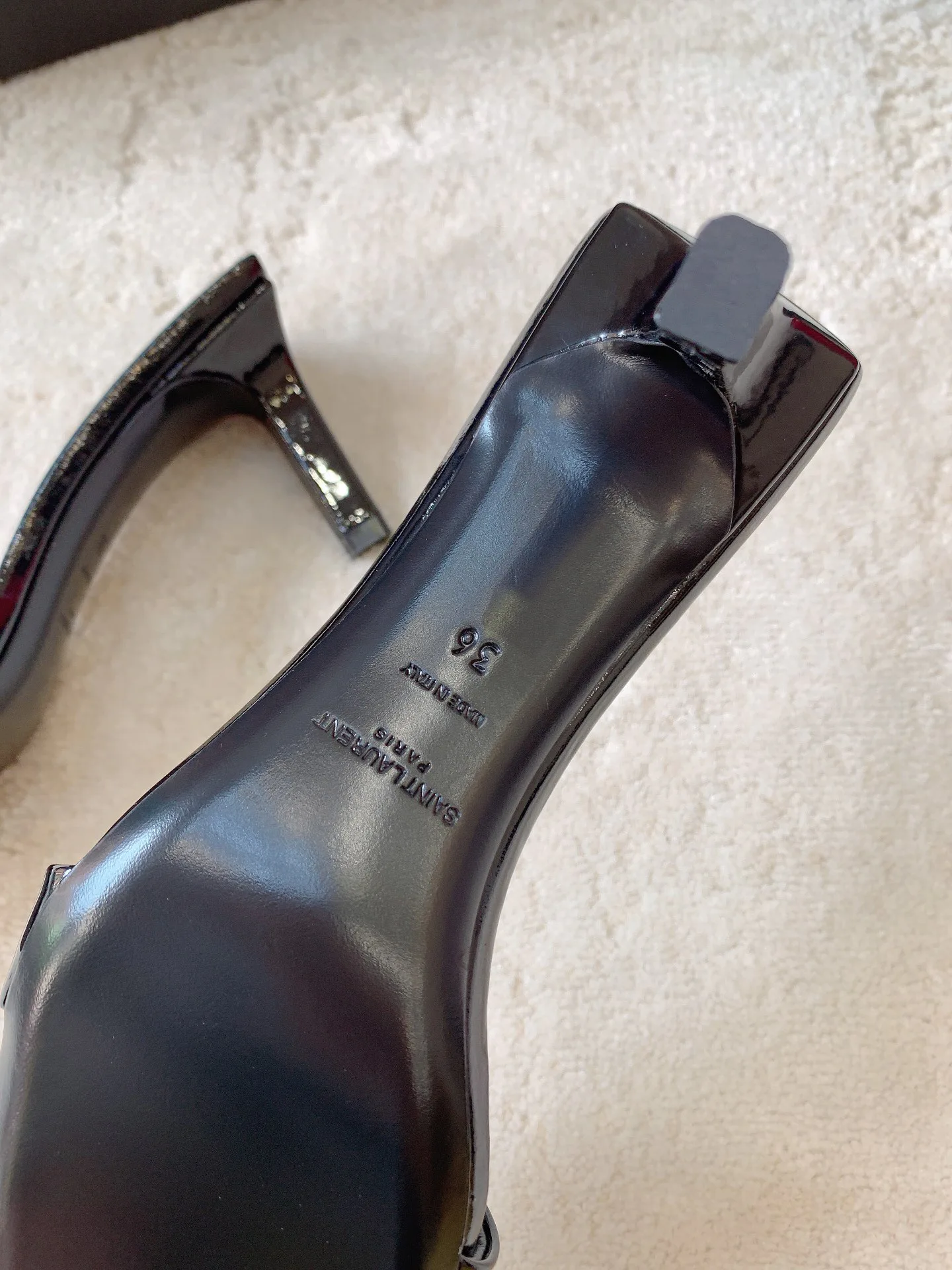 Босоножки Женские Saint Laurent 17431939