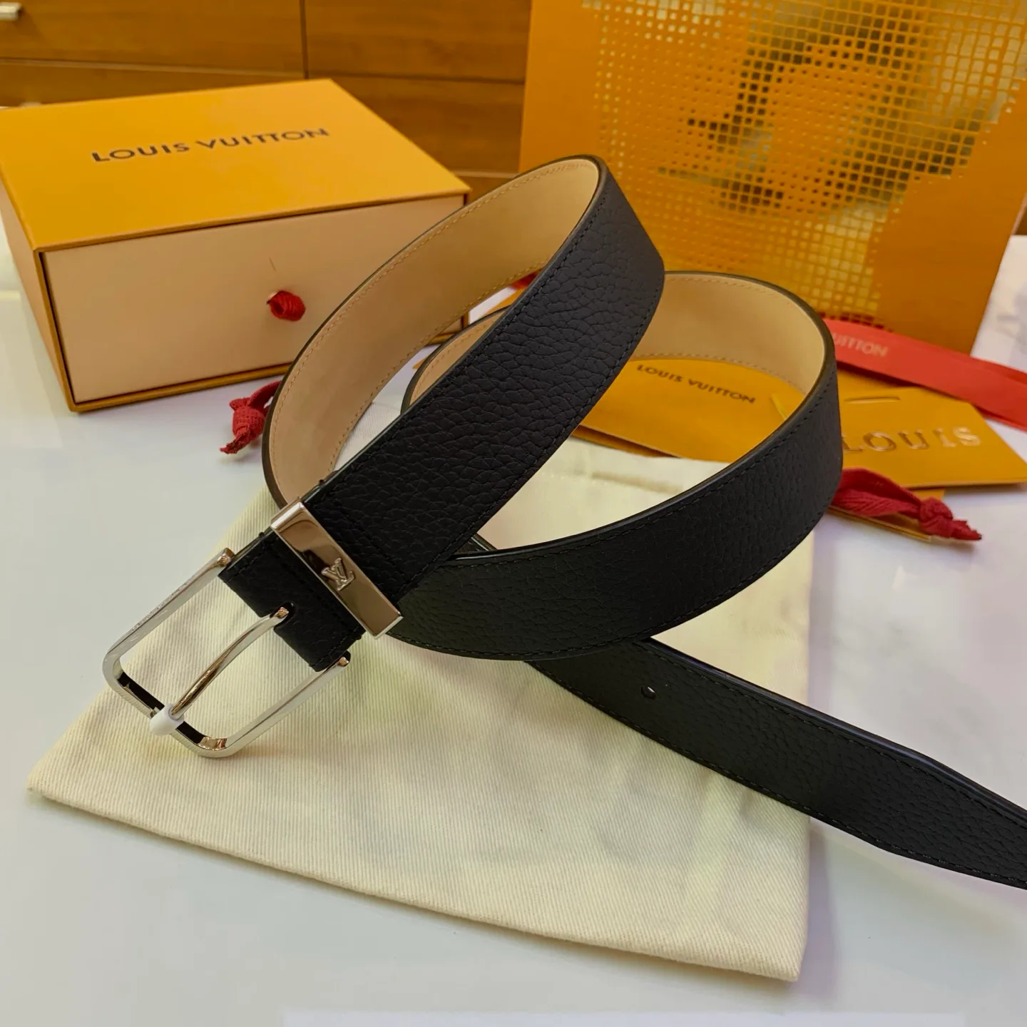 Ремни Louis Vuitton 17682174