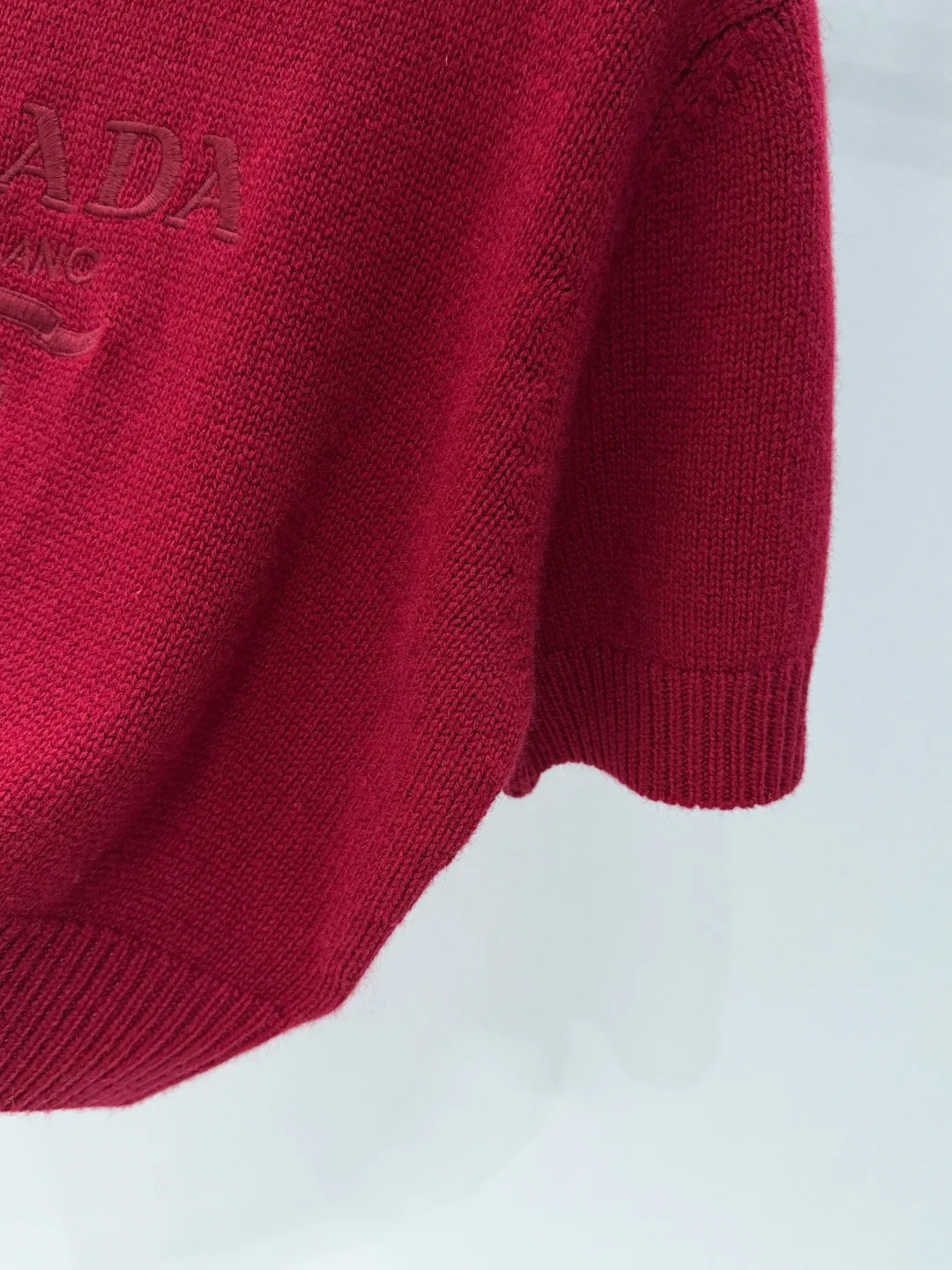 Футболки Женские Prada 5252547