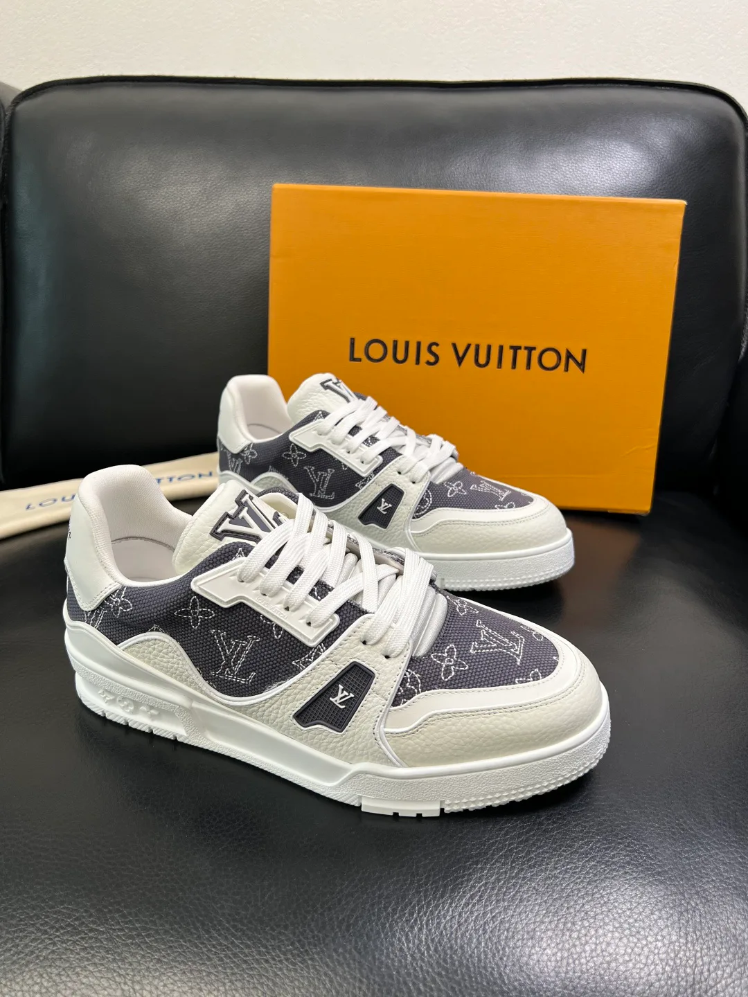 Кроссовки Женские Louis Vuitton 420235