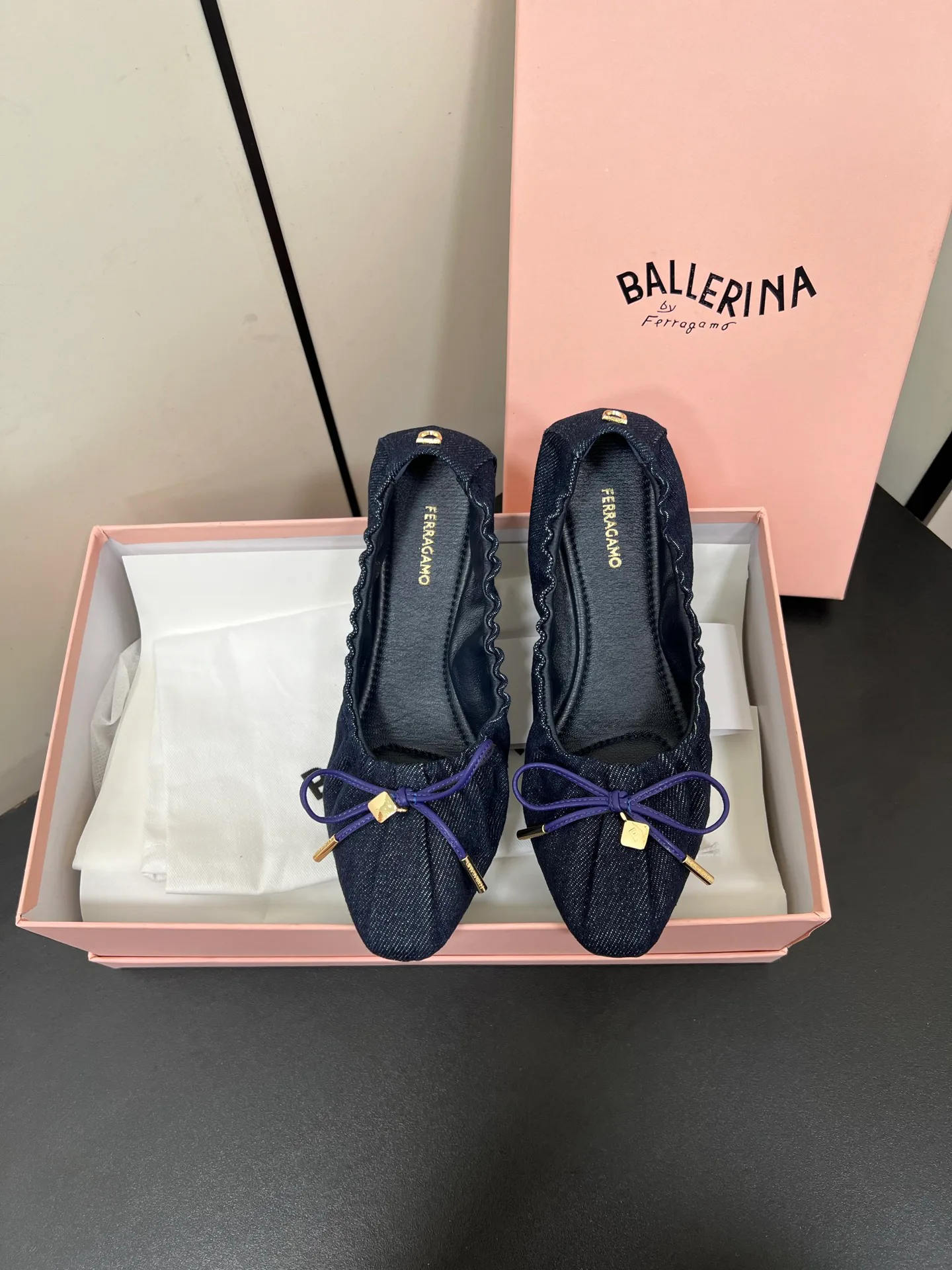 Балетки Женские Salvatore Ferragamo 578178