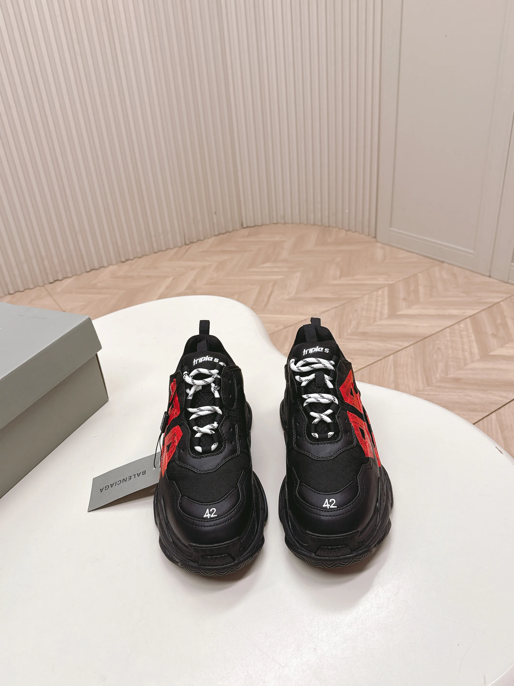 Кроссовки Женские Balenciaga 53237