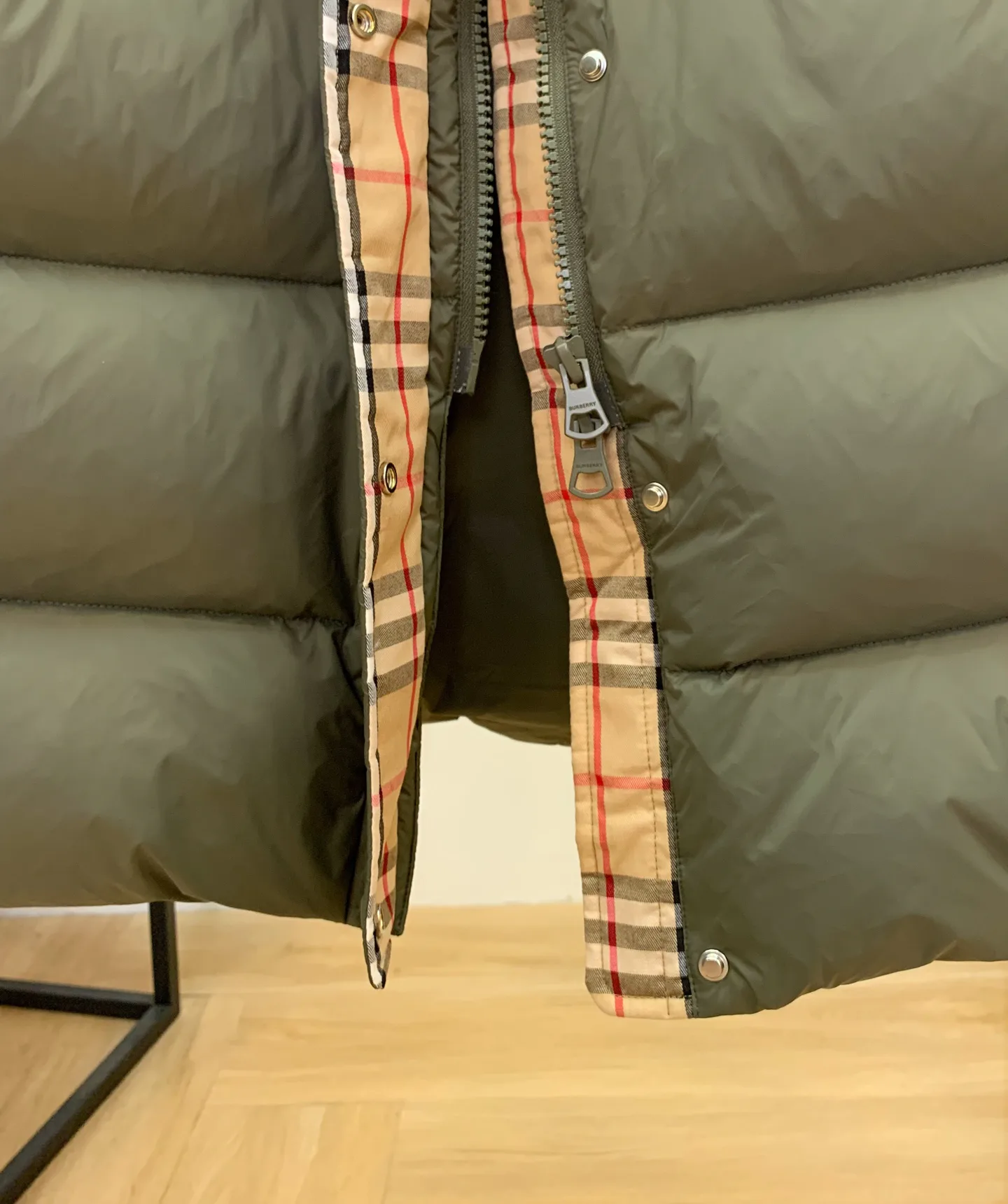 Пуховики Женские Burberry 243890