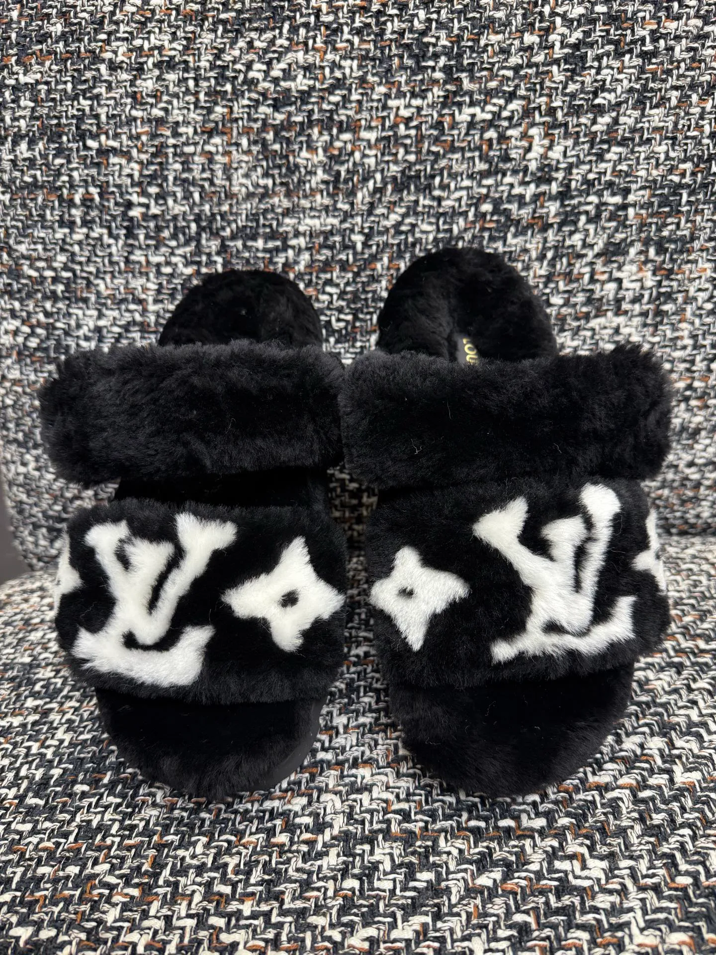 Тапочки Женские Louis Vuitton 669938