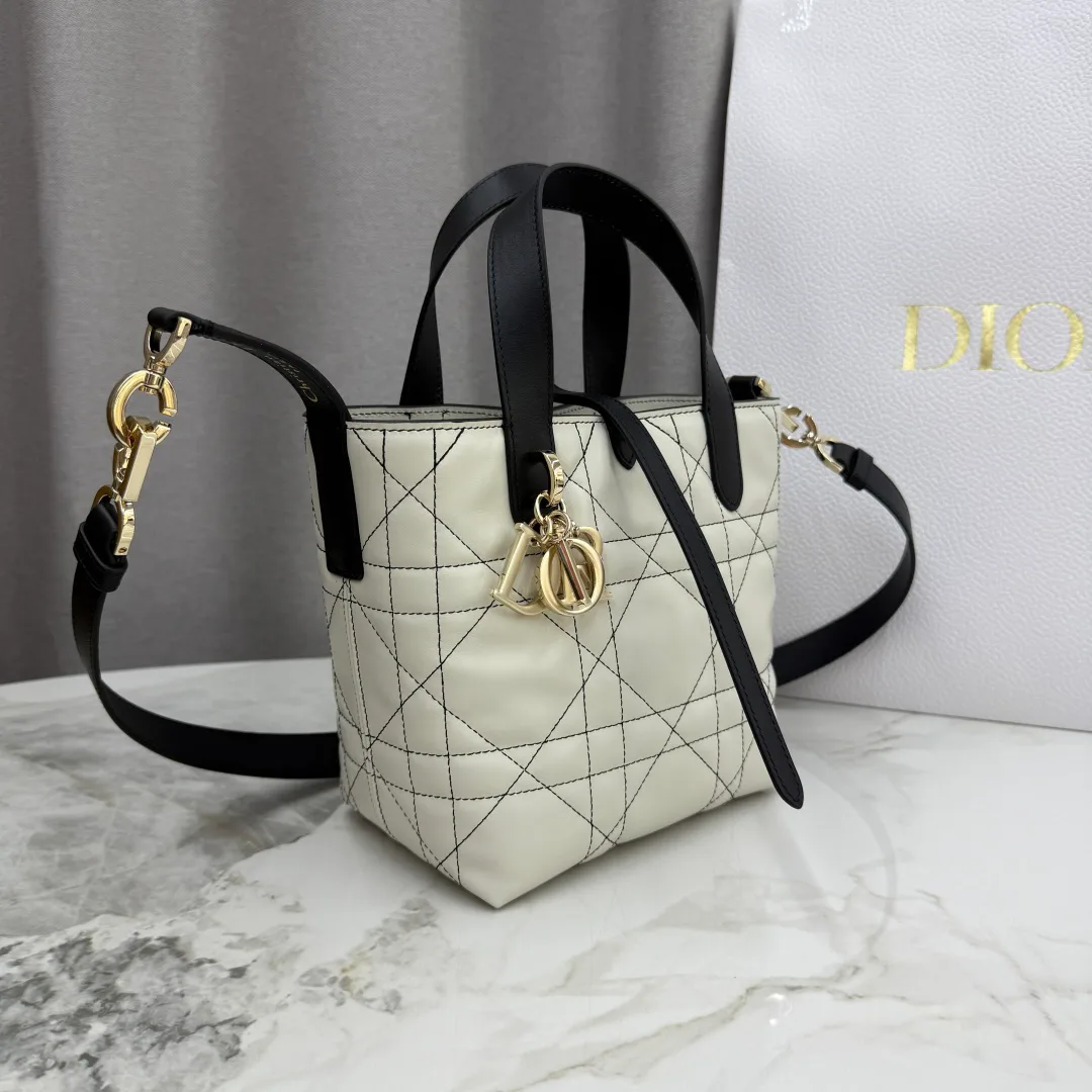 Классические Сумки Женские Christian Dior 11905699