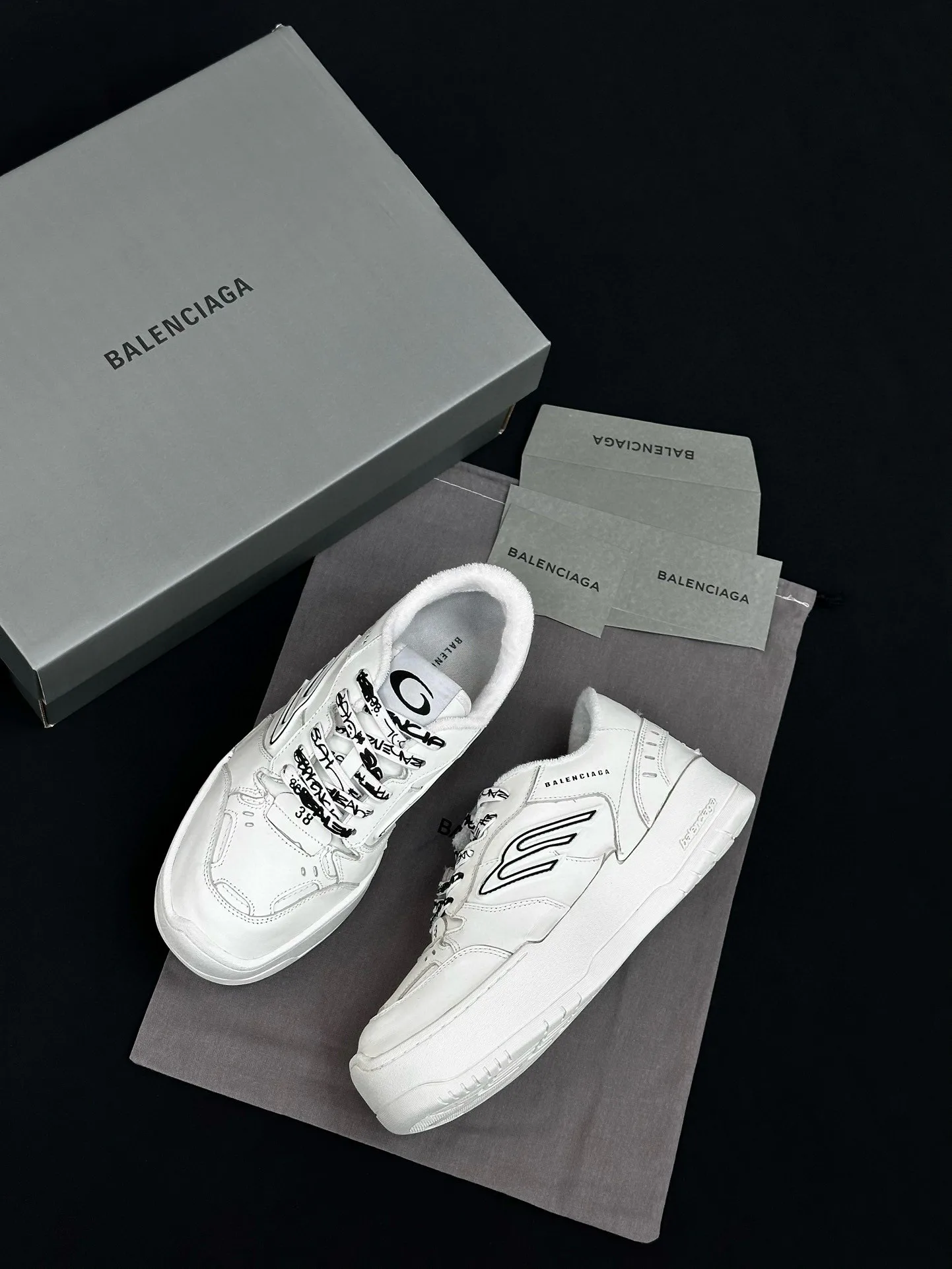 Кроссовки Женские Balenciaga 10997405