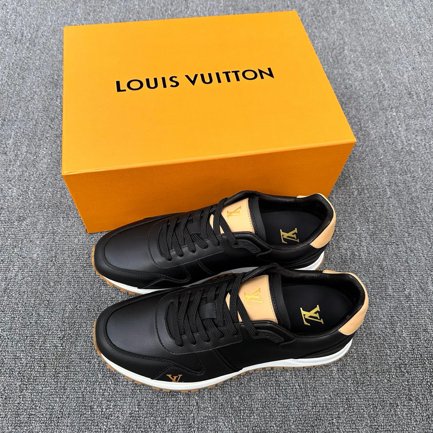 Кроссовки Мужские Louis Vuitton 3237987