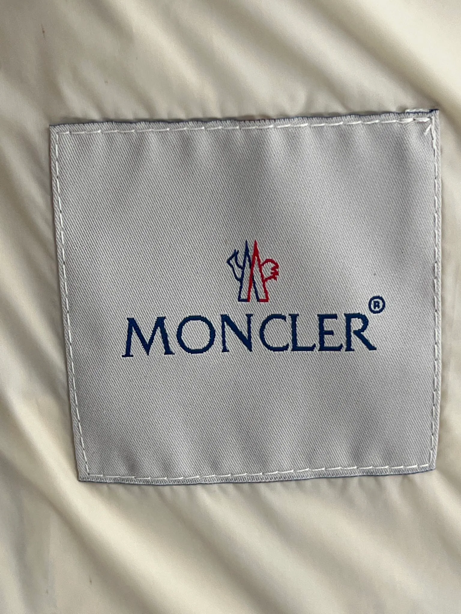 Куртки И Пуховики Женские Moncler 18416157