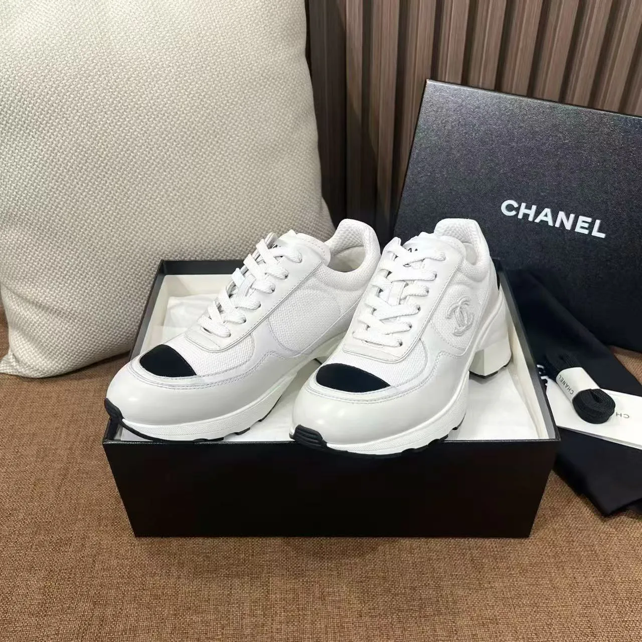 Кроссовки Женские Chanel 252190