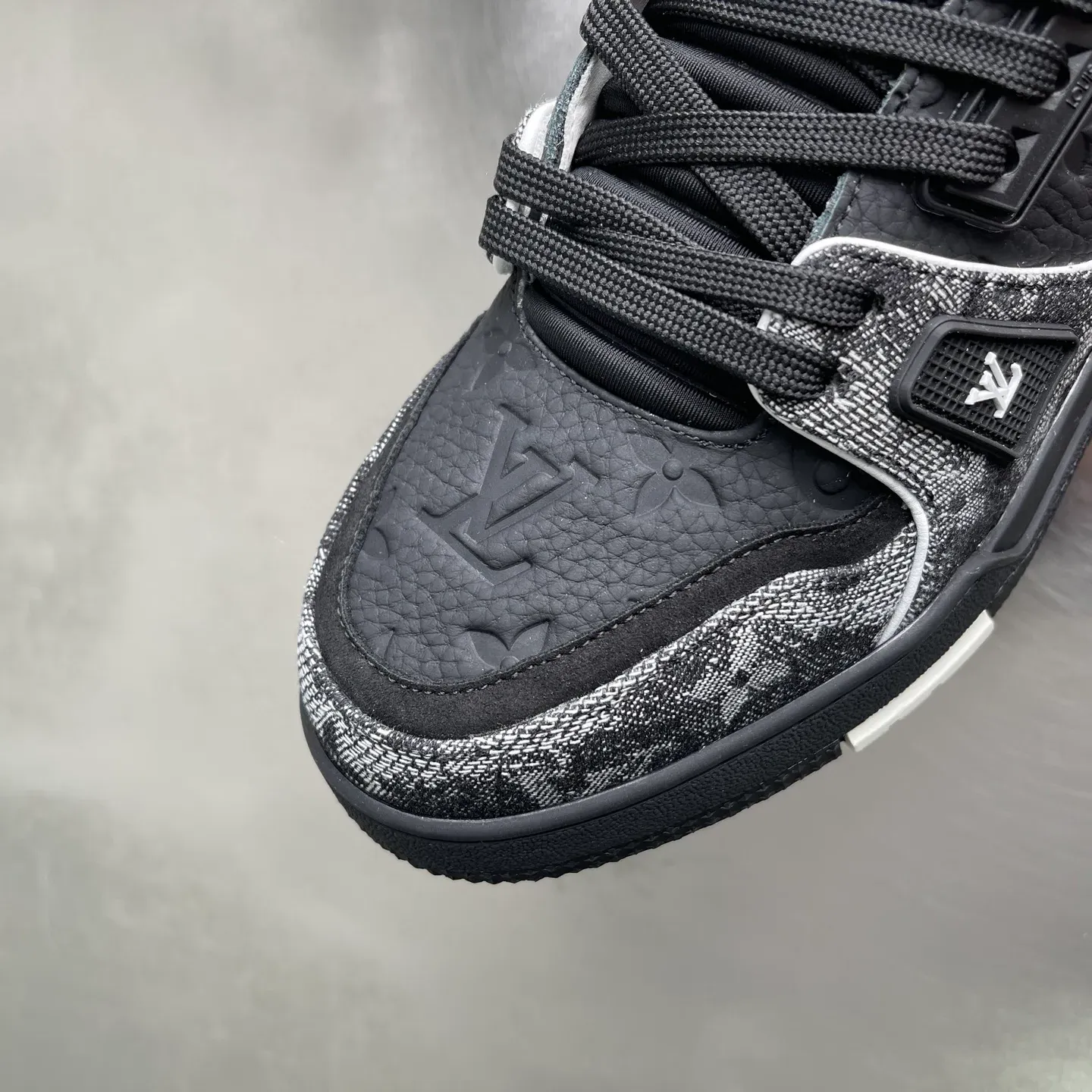 Кроссовки Мужские Louis Vuitton 986894