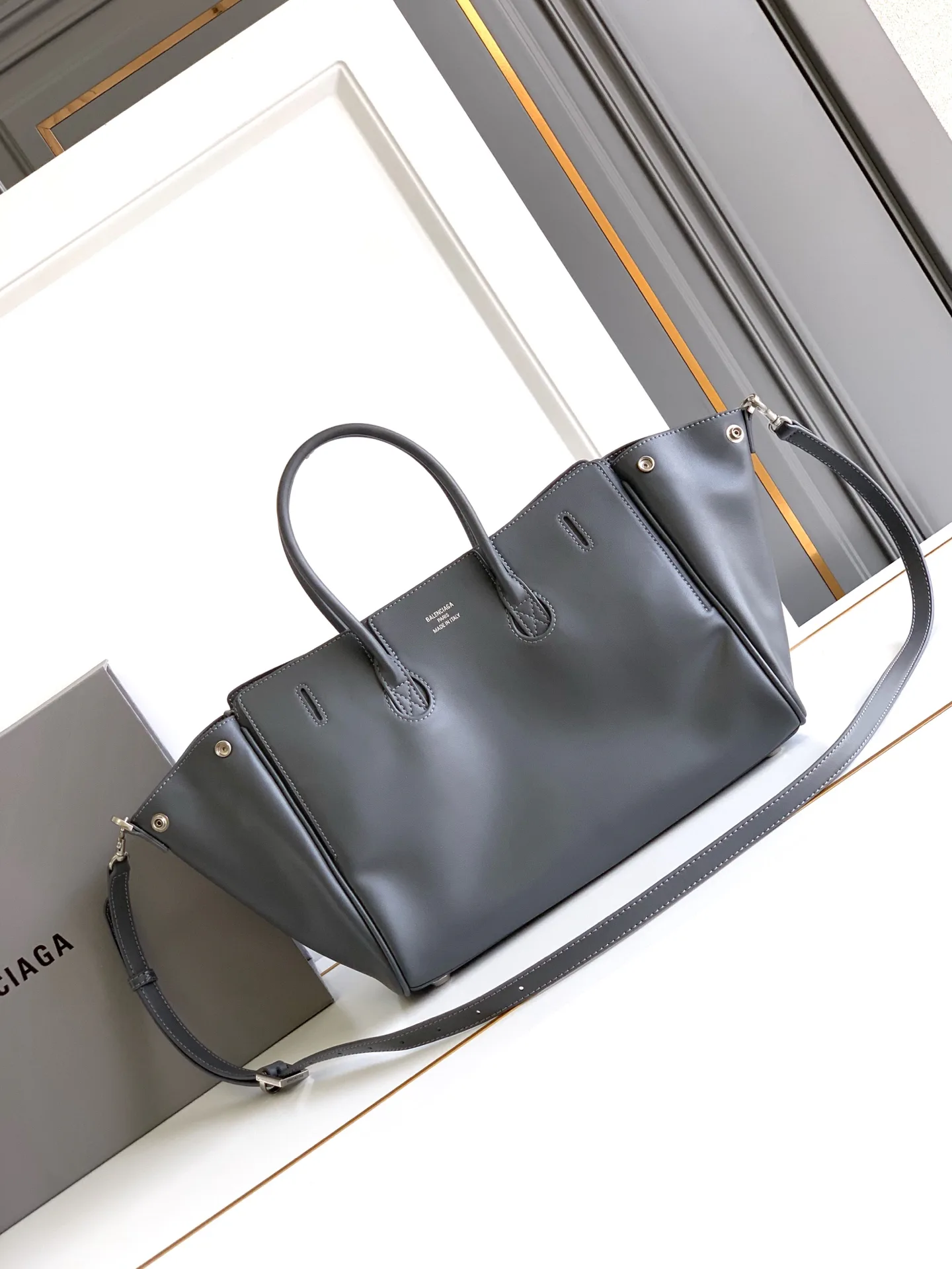 Сумки На Ремне Женские Balenciaga 84593