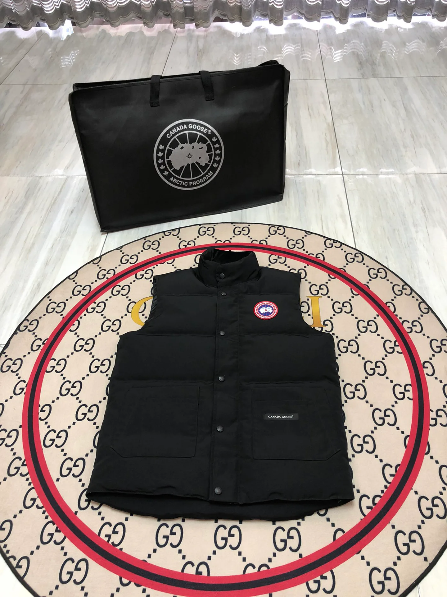 Жилеты Женские Canada Goose 1294357