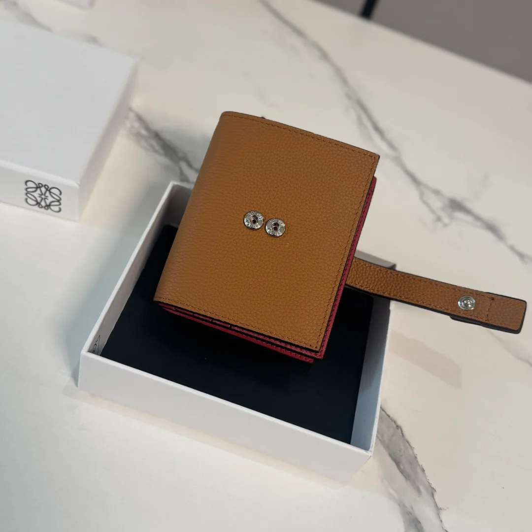 Клатчи Женские Loewe 17502816