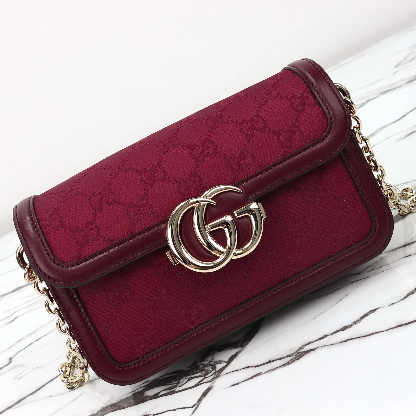 Классические Сумки Женские Gucci 18210727