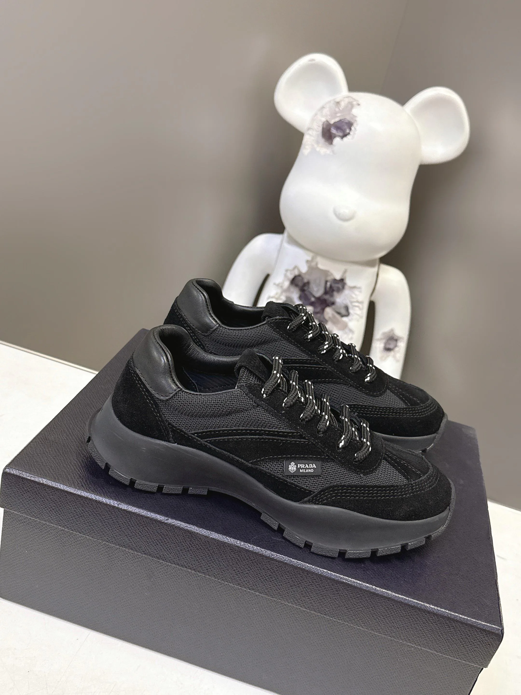 Кроссовки Женские Prada 17803504