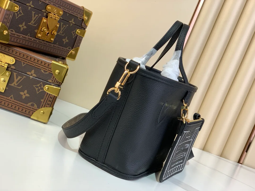 Классические Сумки Женские Louis Vuitton 13209841