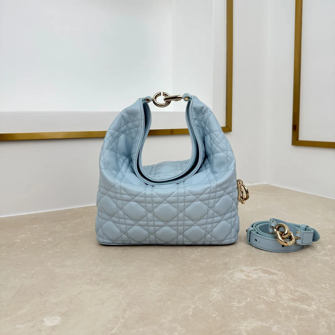 Классические Сумки Женские Christian Dior 18116271