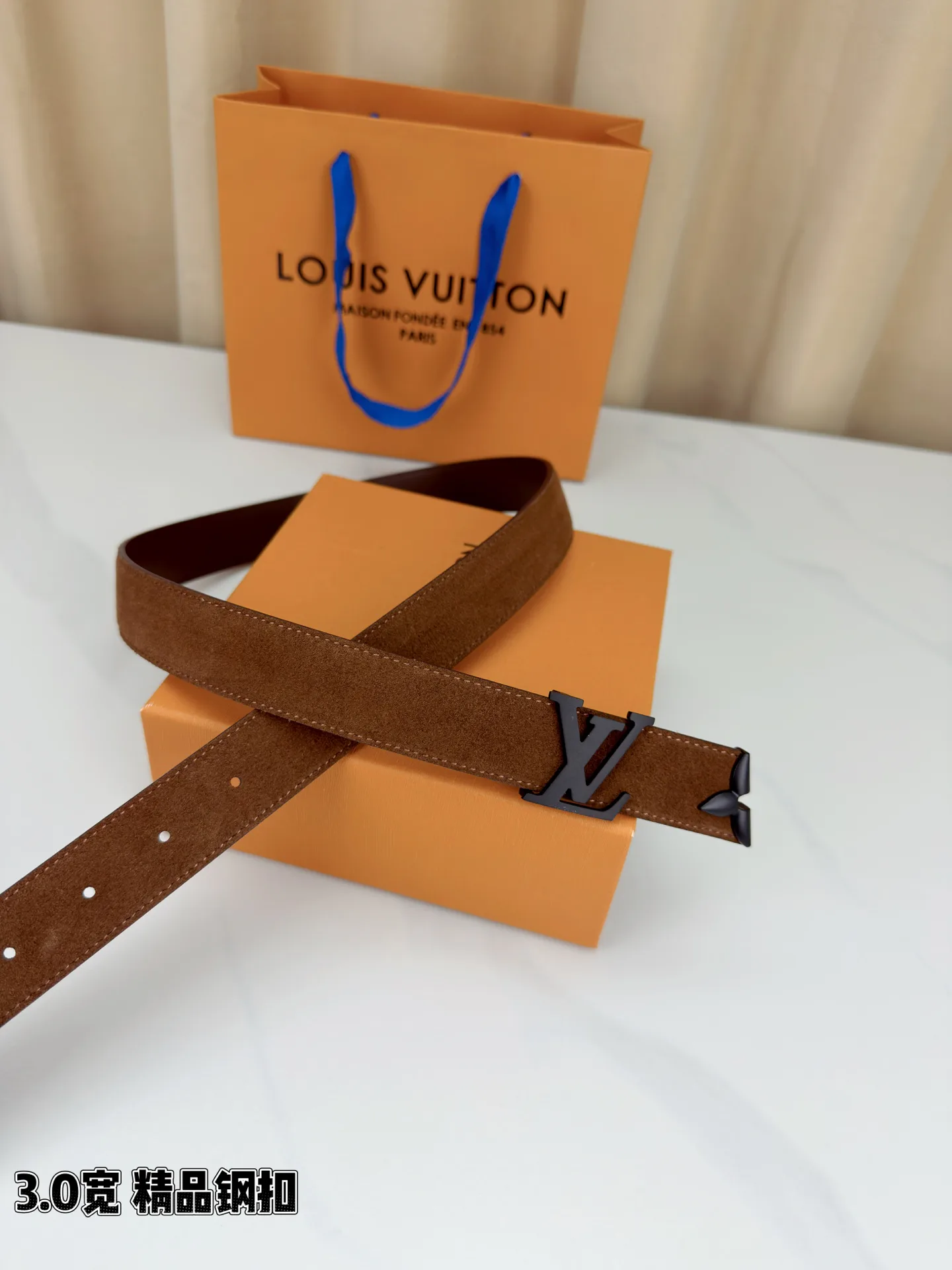 Ремни Louis Vuitton 1430187