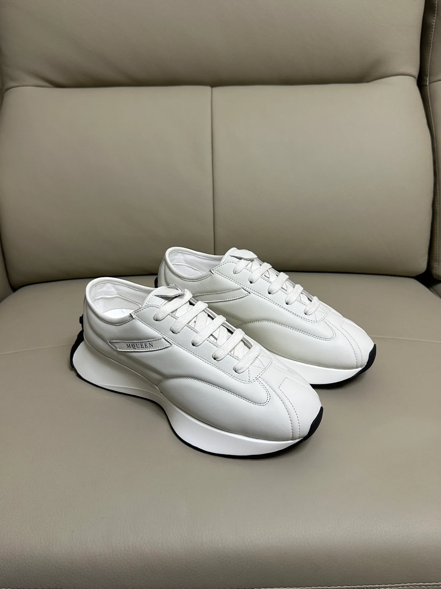 Кроссовки Женские Alexander Mcqueen 18465143