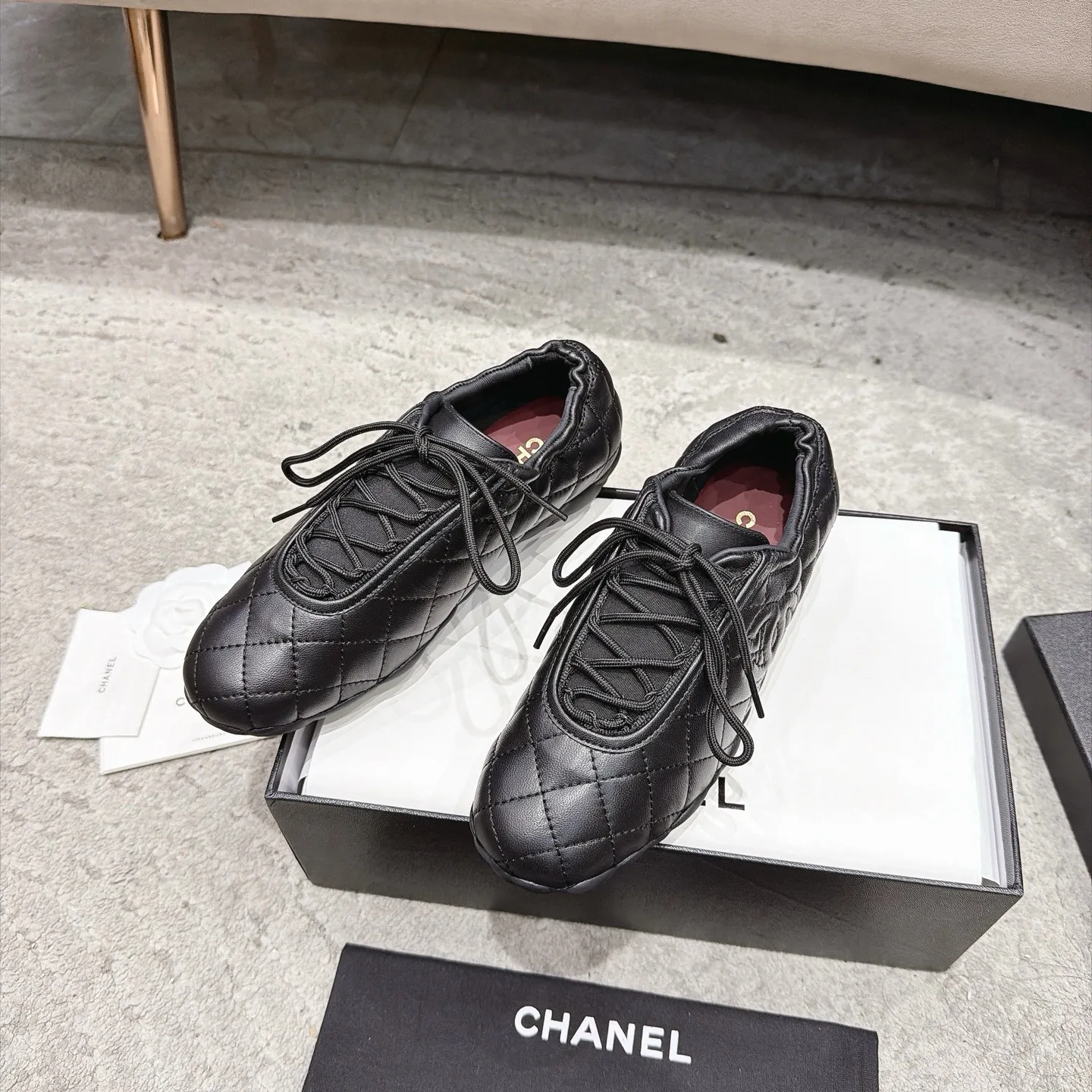 Кроссовки Женские Chanel 18729573