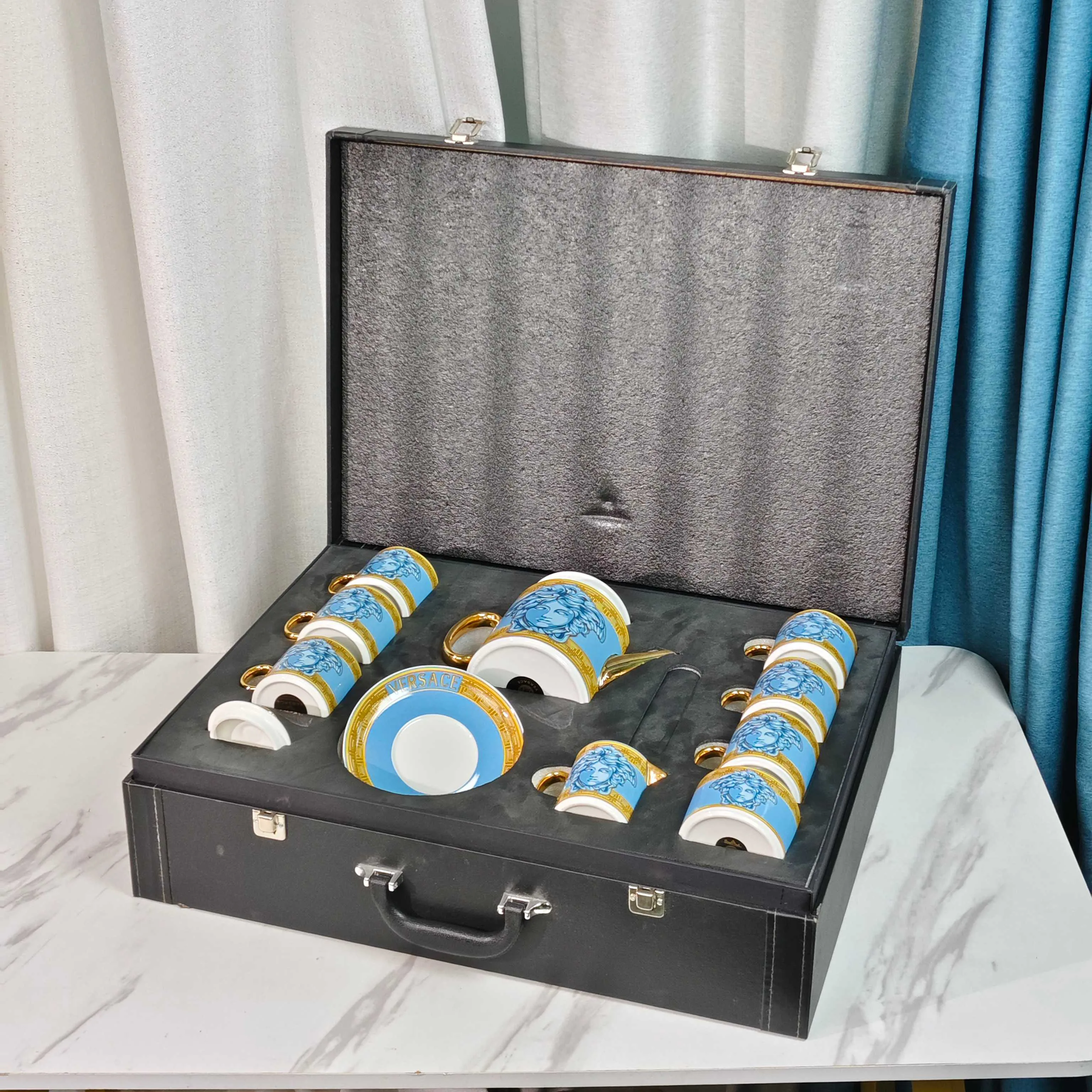 Посуда Versace 380041