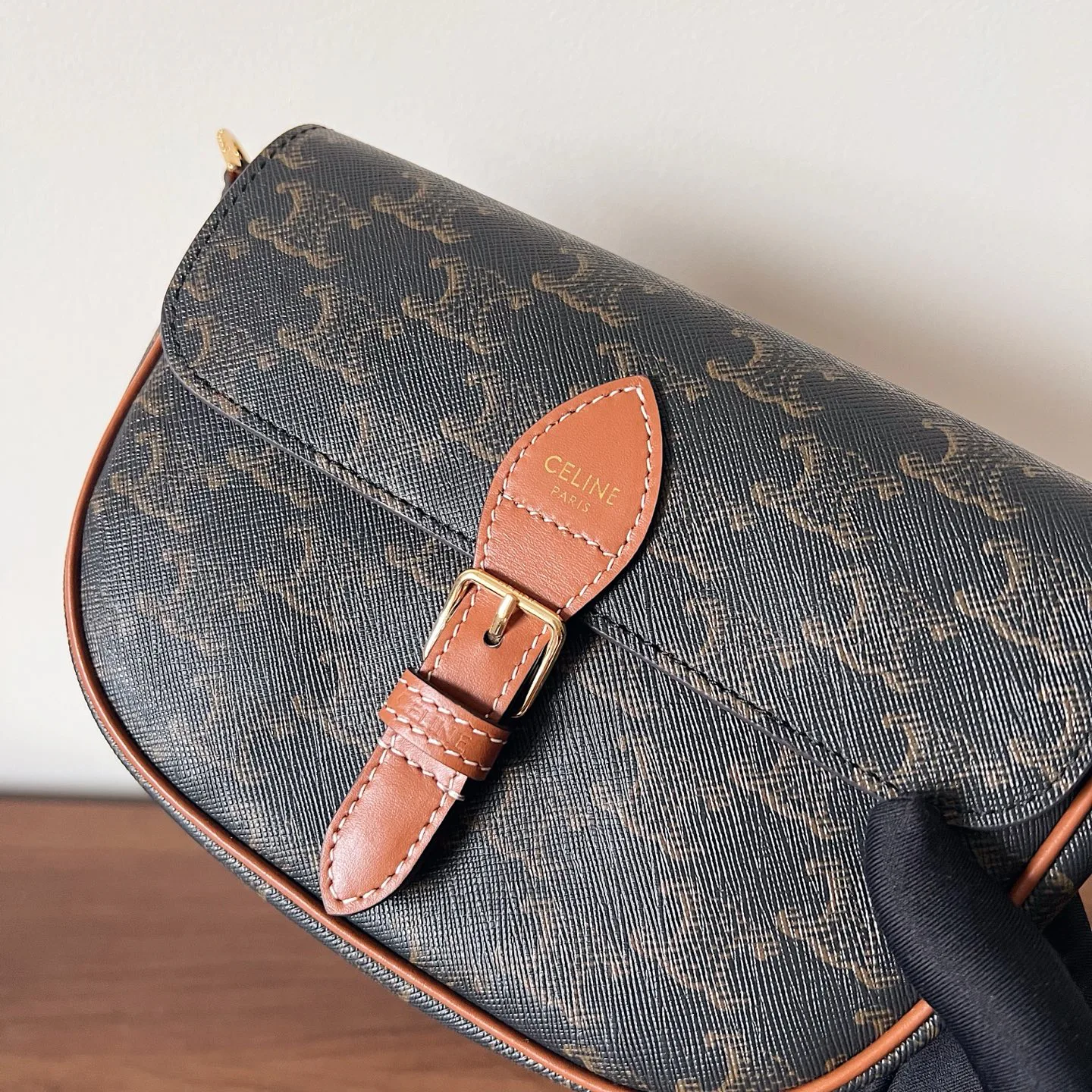 Сумки На Ремне Женские Celine 245380