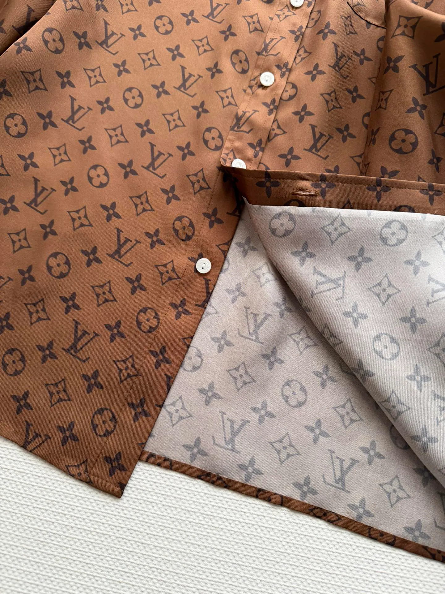 Рубашки Женские Louis Vuitton 9820400