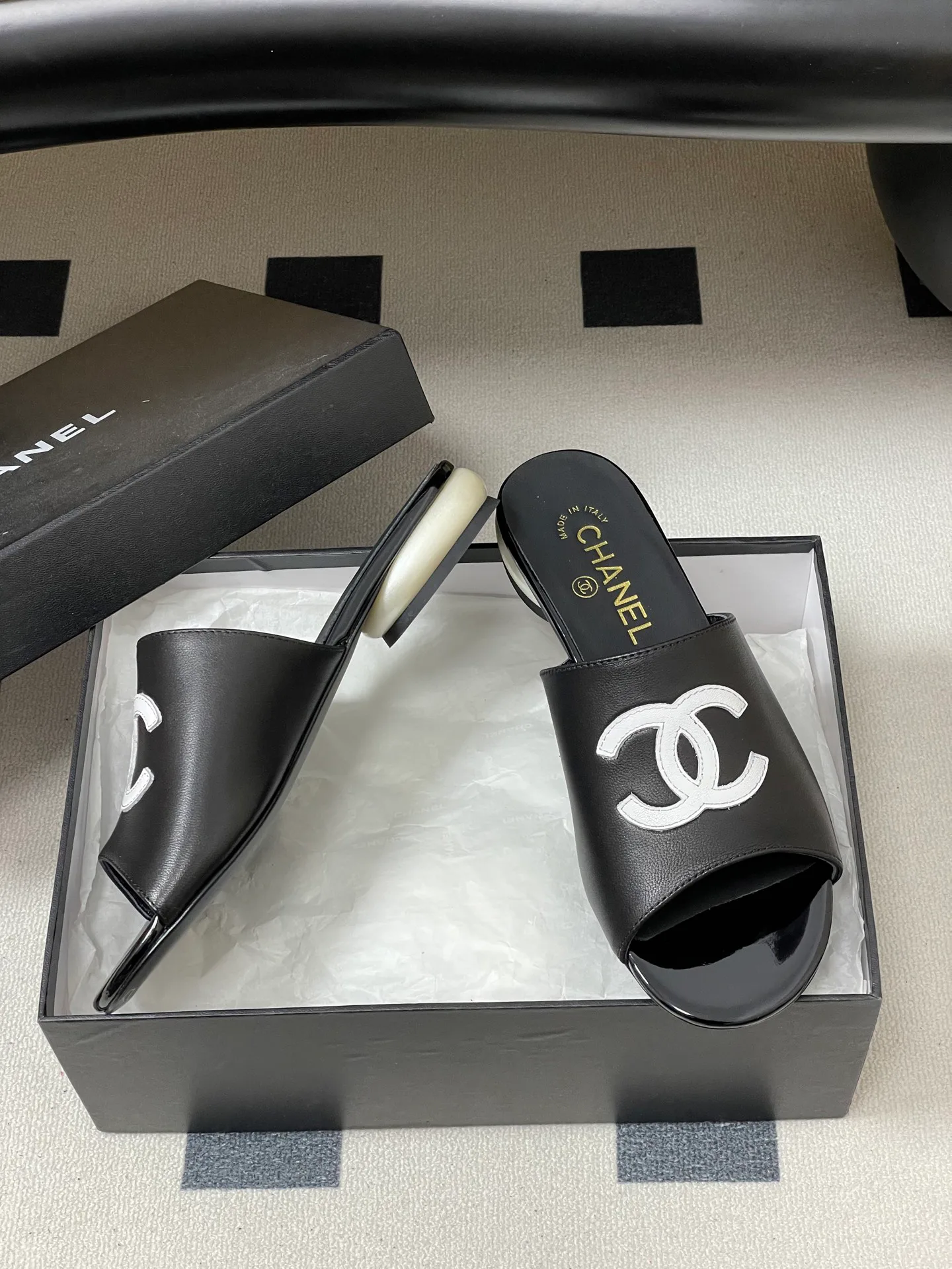 Босоножки Женские Chanel 10993906