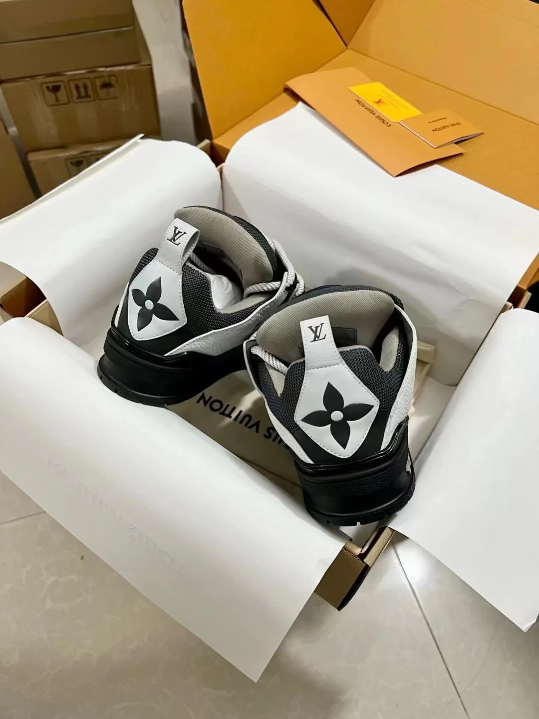 Кроссовки Женские Louis Vuitton 5665