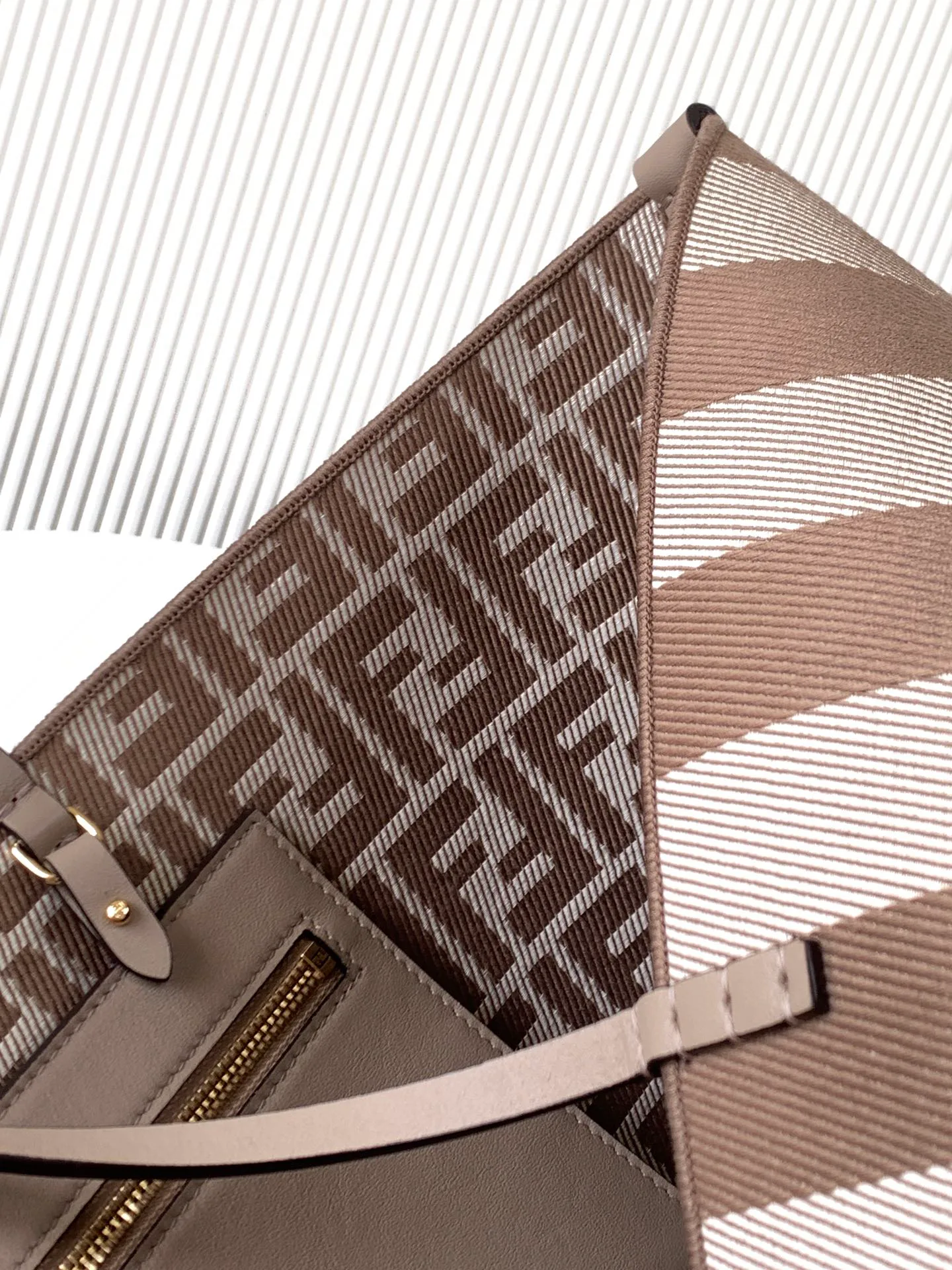 Классические Сумки Женские Fendi 293028