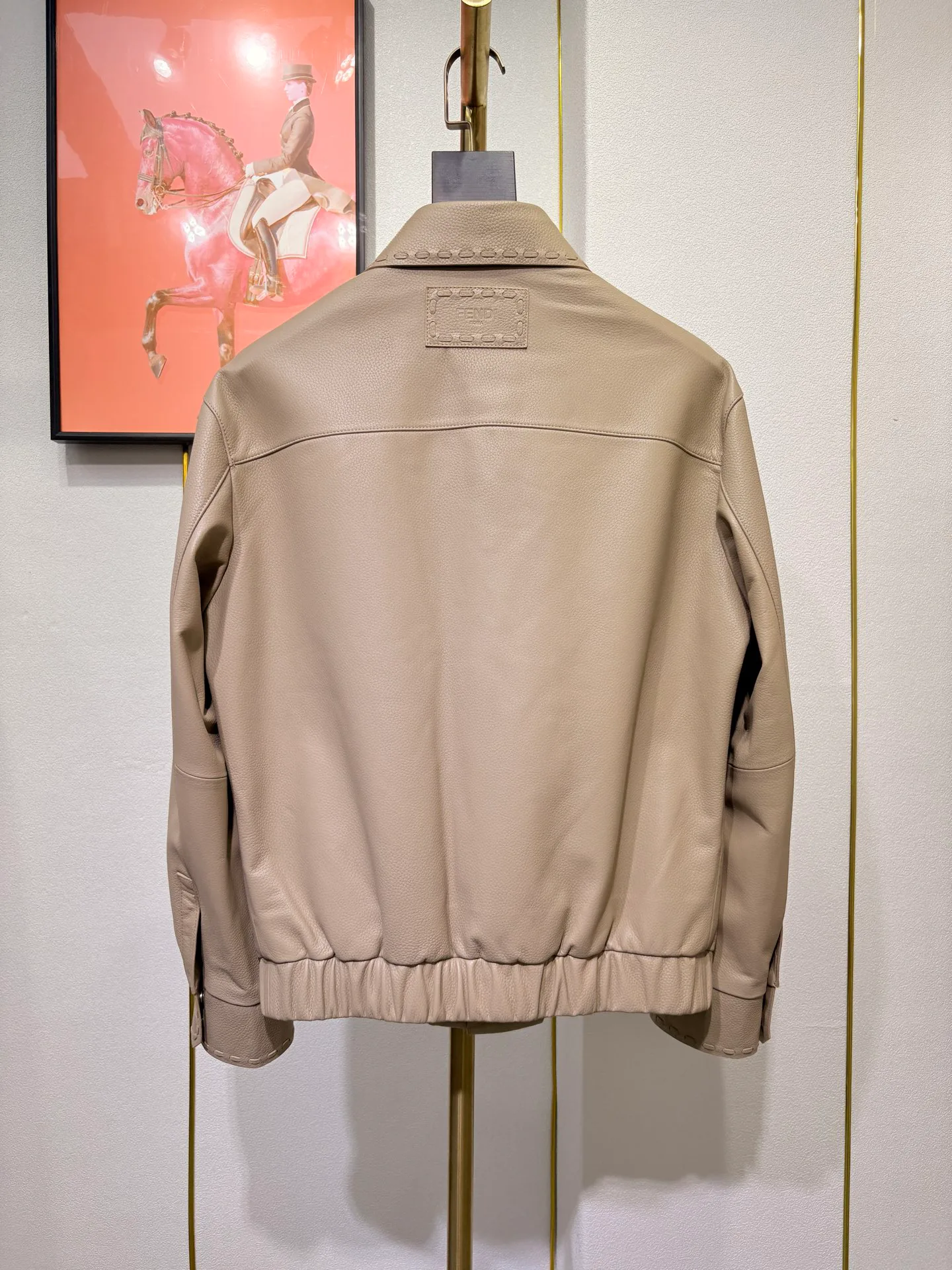 Кожаные Куртки И Дублёнки Мужские Fendi 5405399
