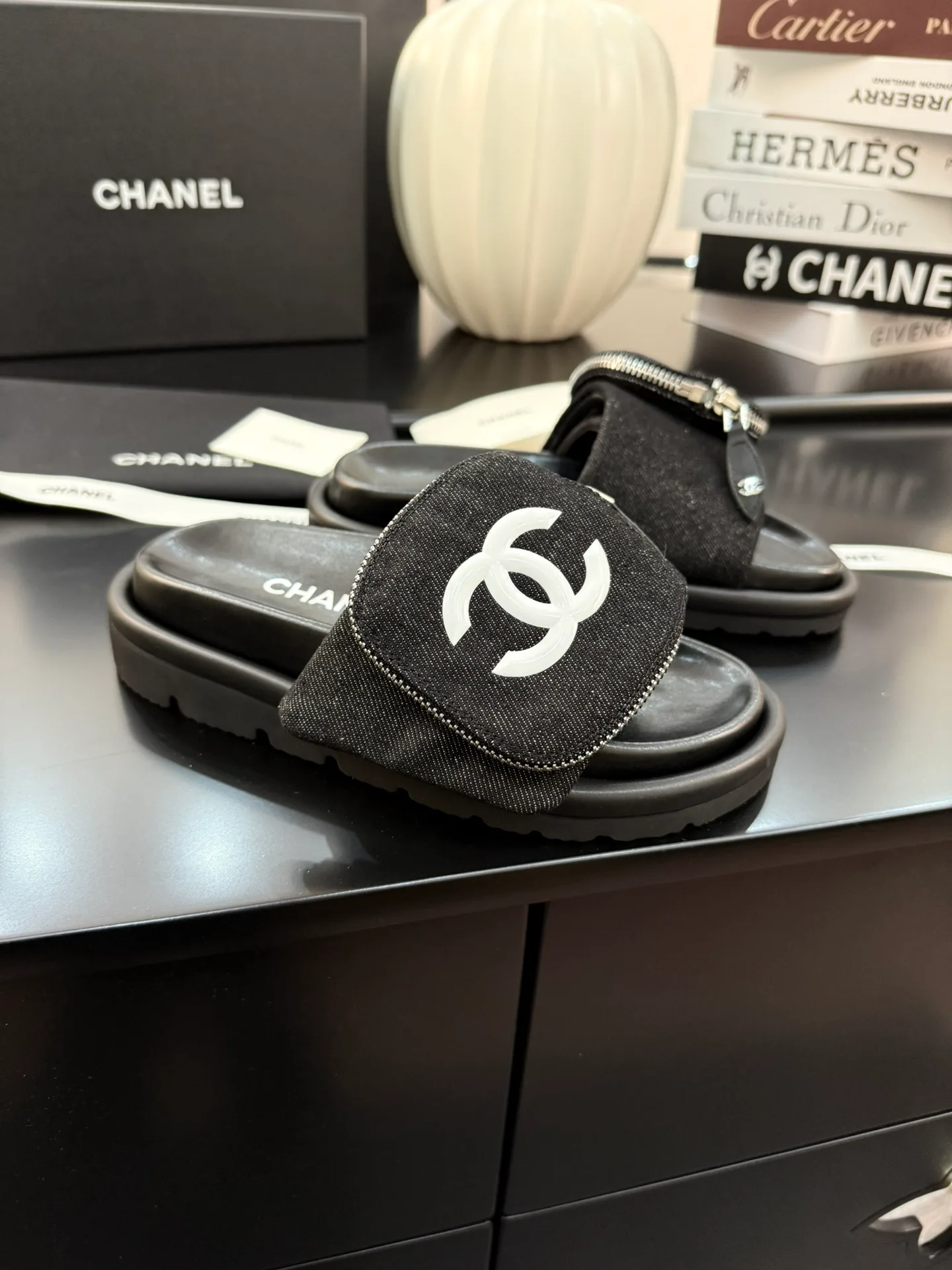 Шлепанцы Женские Chanel 20383