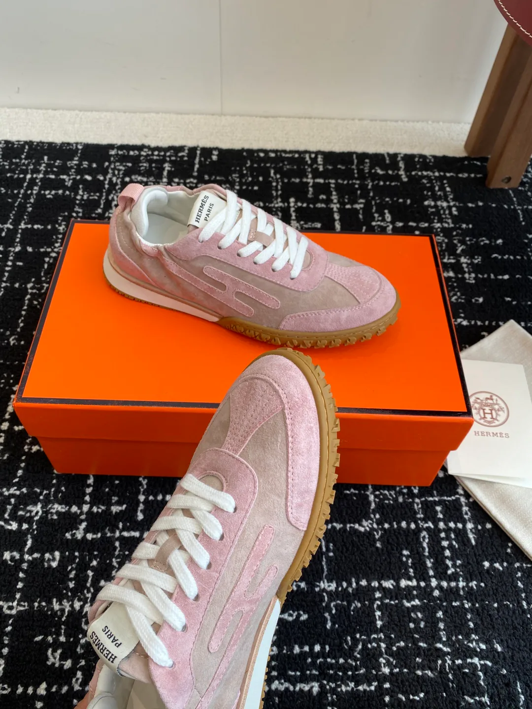 Кроссовки Женские Hermes 31877