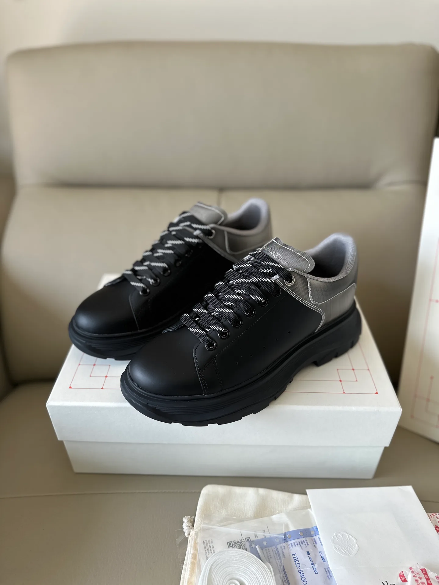 Кроссовки Женские Alexander Mcqueen 18616774