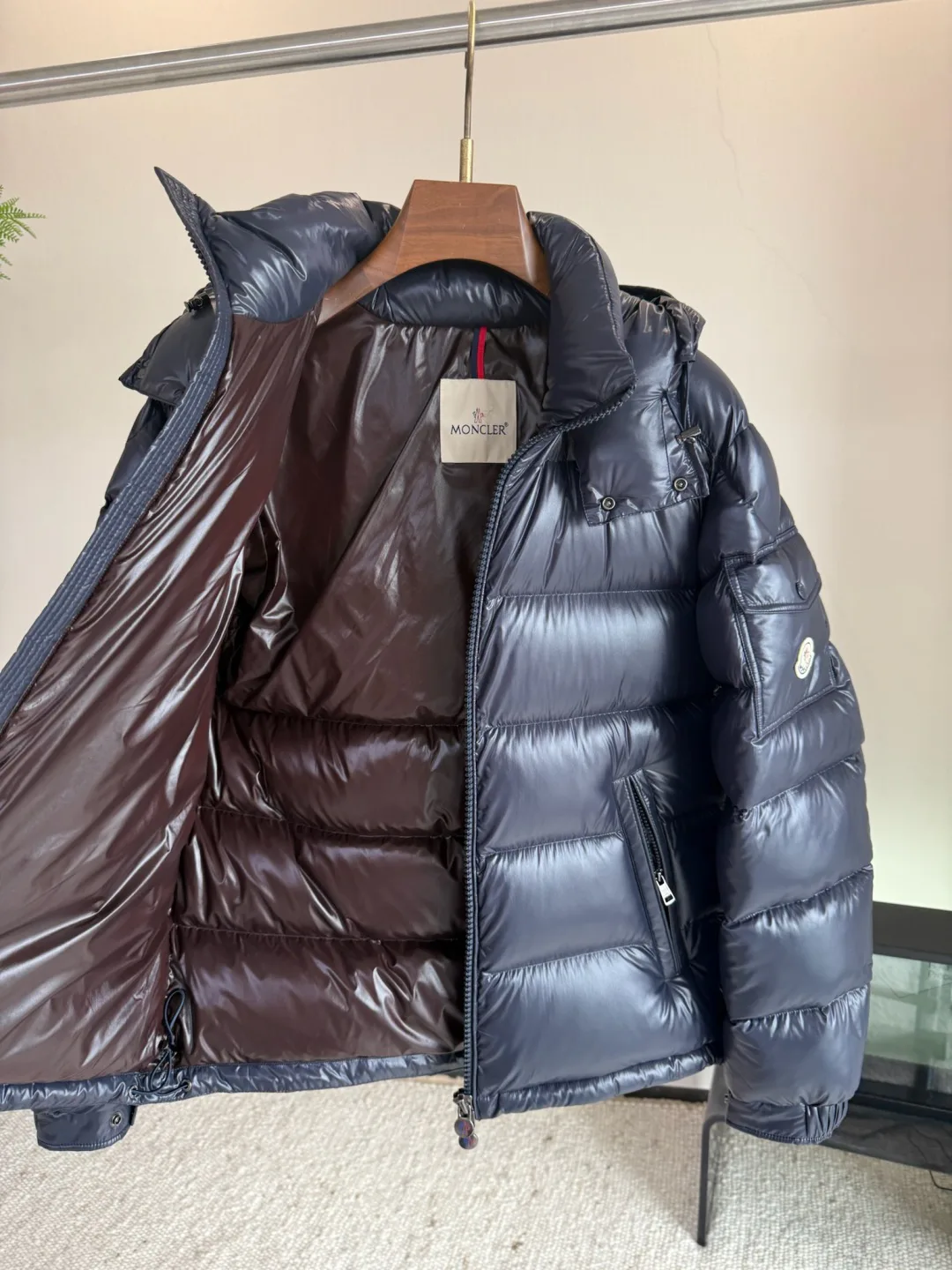 Куртки И Пуховики Мужские Moncler 1073509