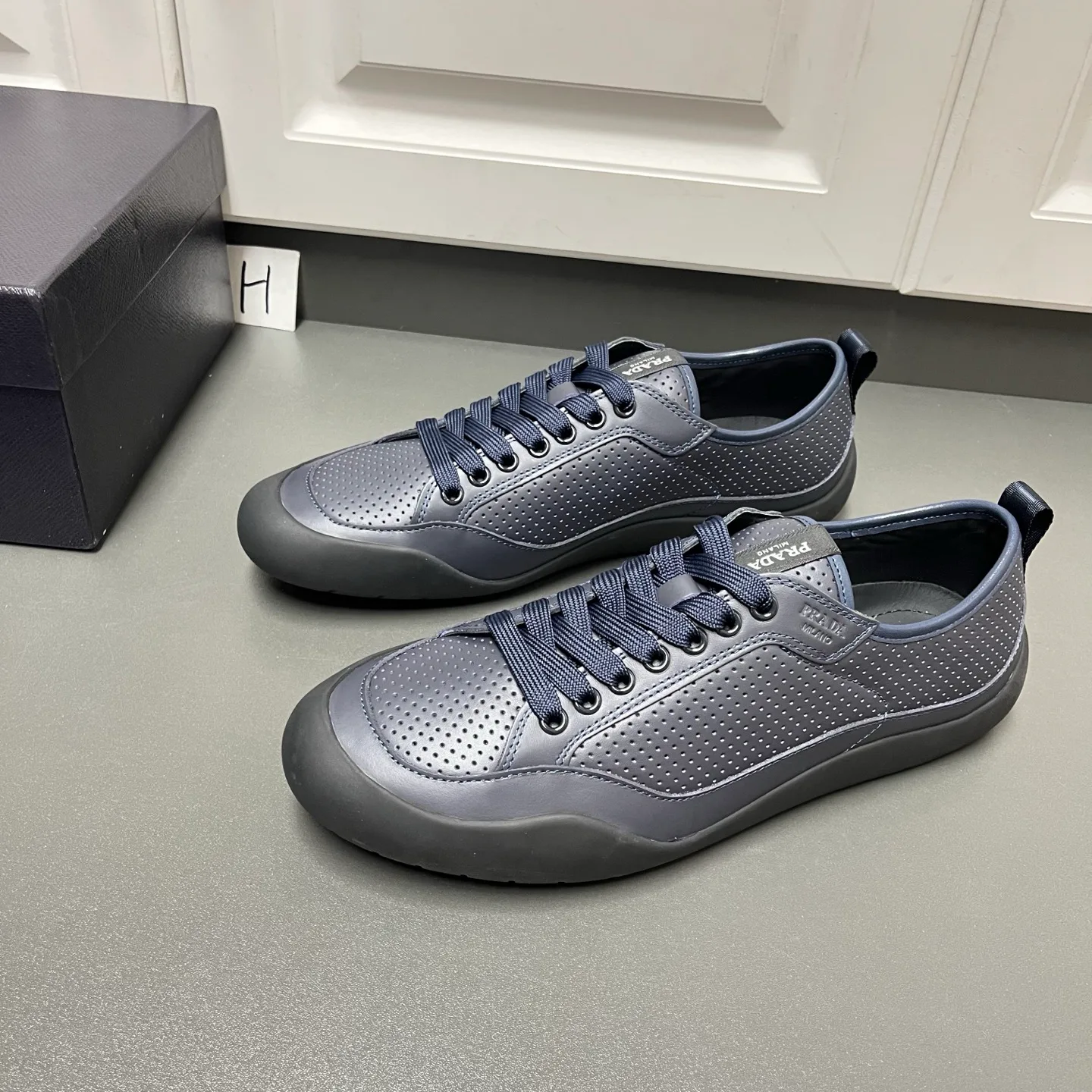 Кроссовки Мужские Prada 19417666