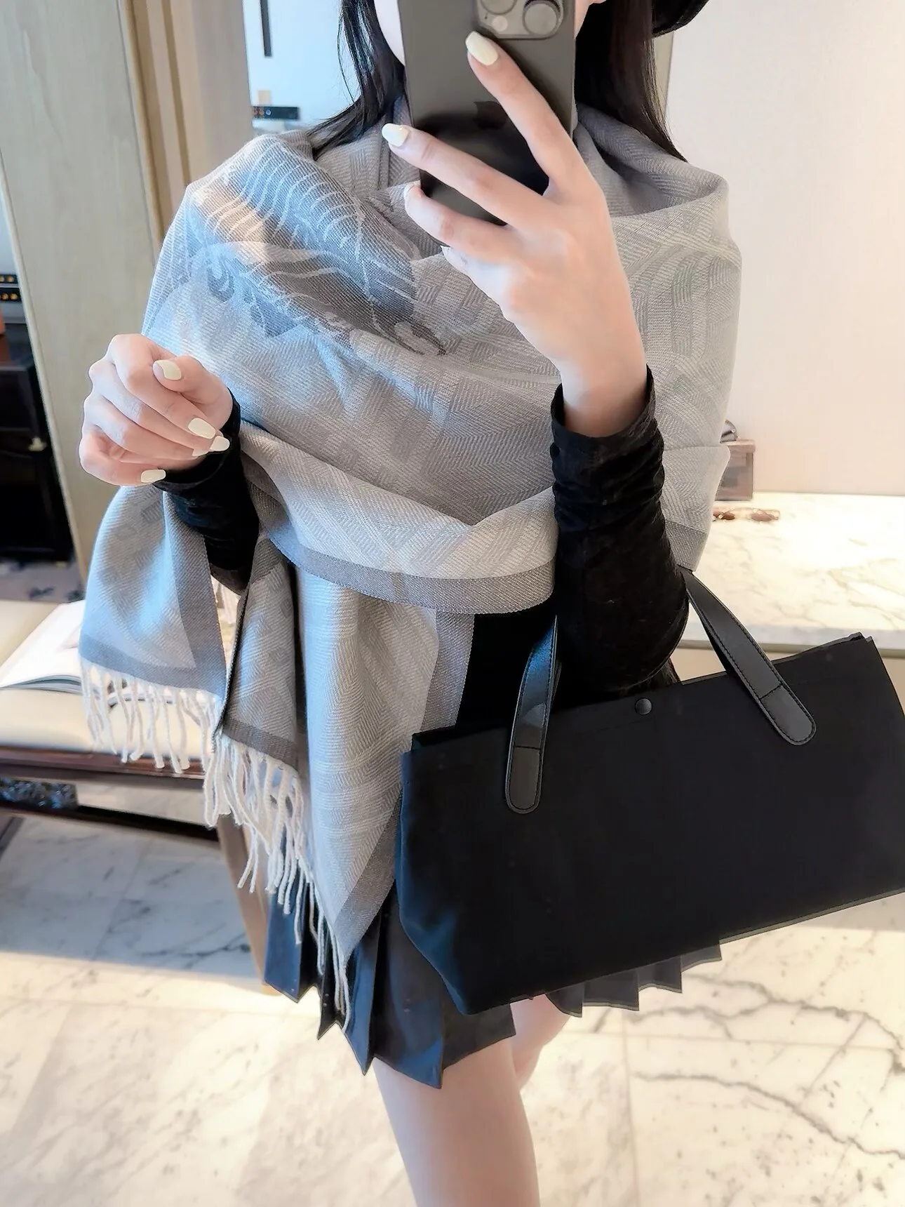Шарфы Burberry 18003025