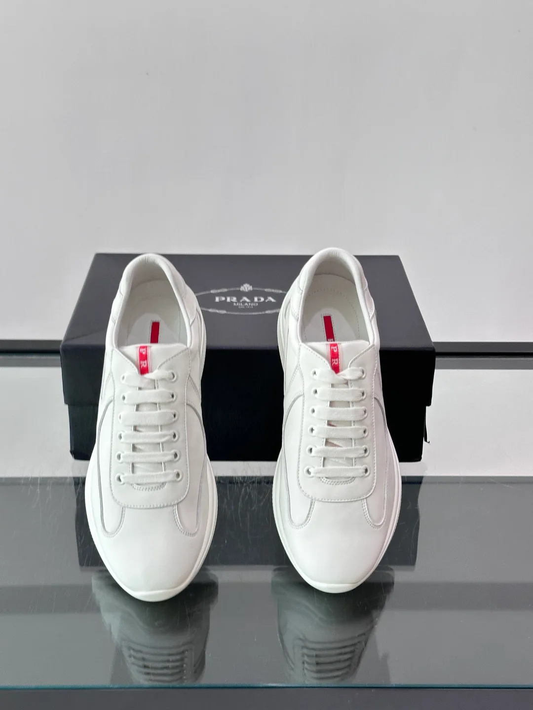 Кроссовки Женские Prada 18119253