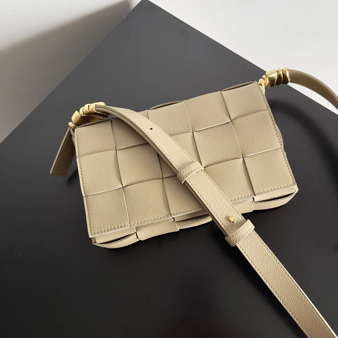 Сумки На Ремне Женские Fendi 6089233