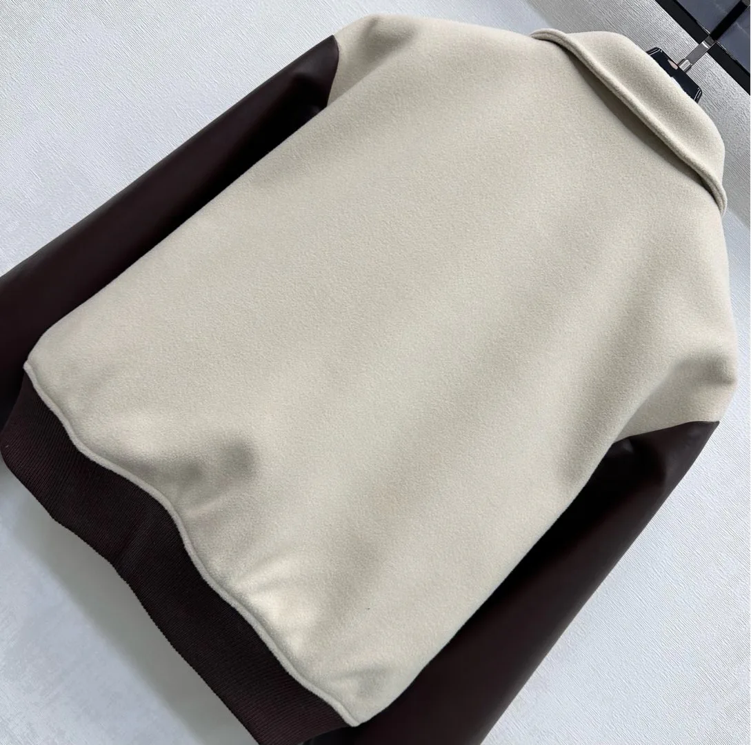 Куртки И Пуховики Женские Louis Vuitton 1236638