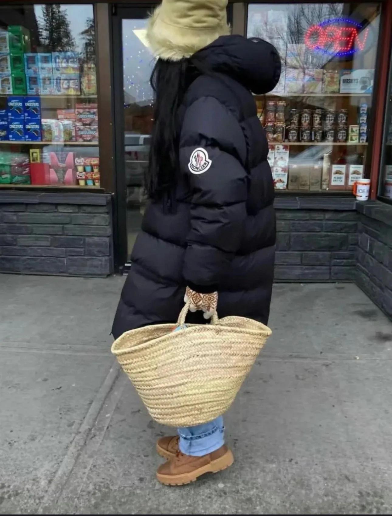 Куртки И Пуховики Женские Moncler 18007538