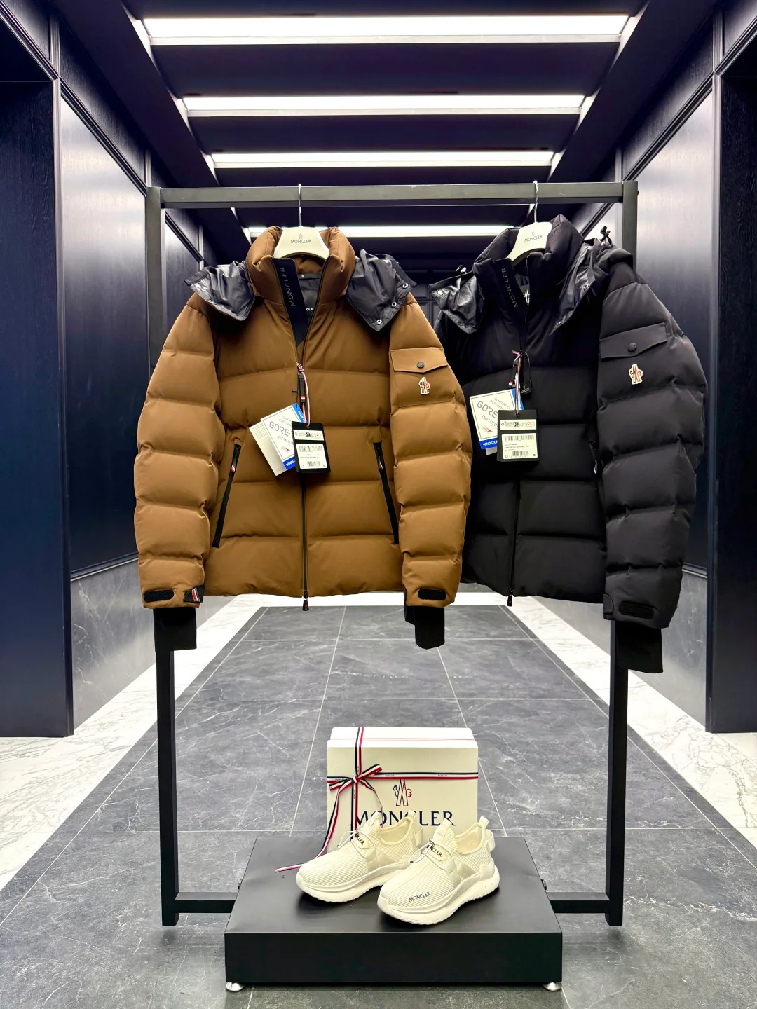 Куртки И Пуховики Мужские Moncler 171436