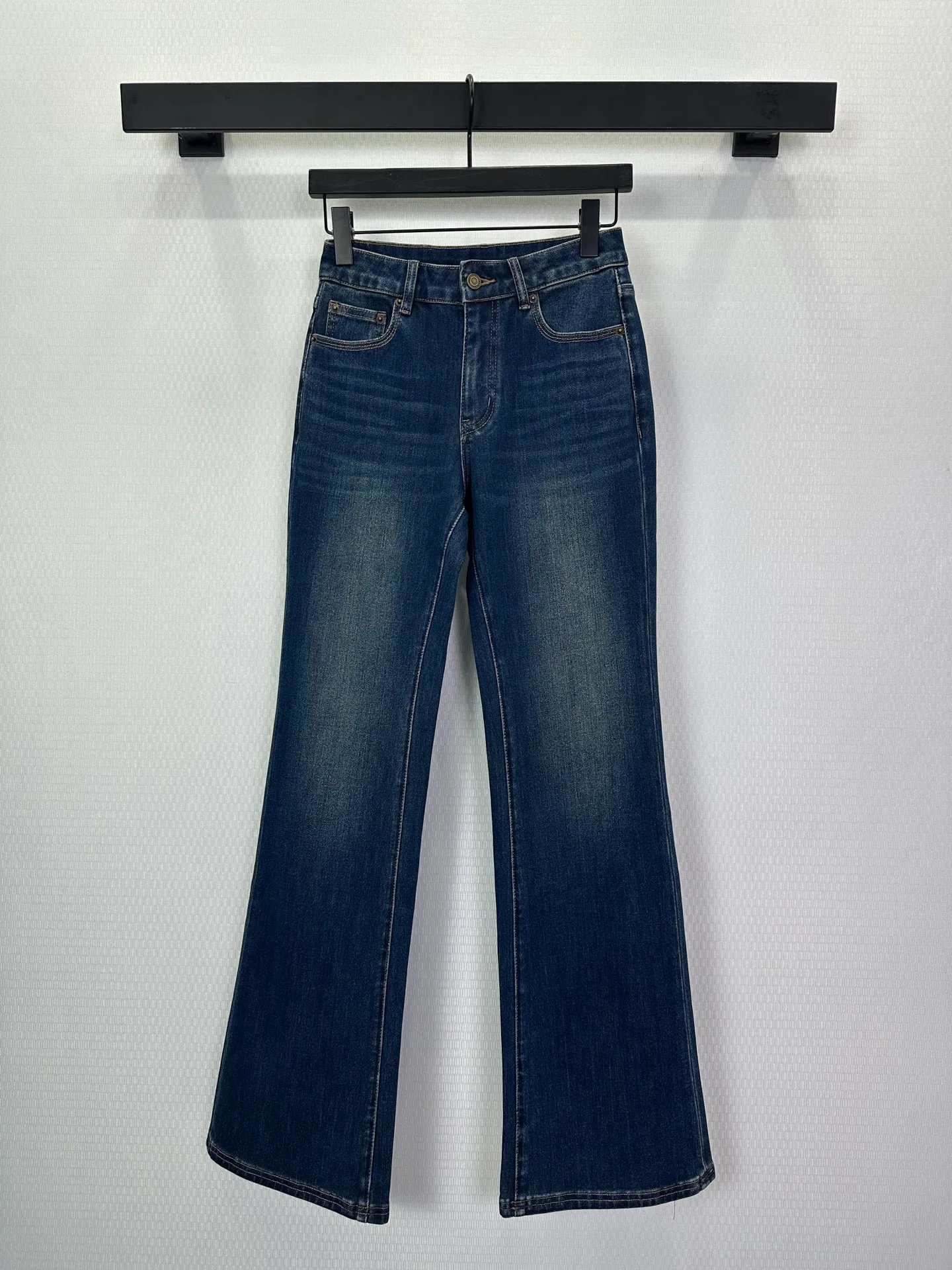 Джинсы Женские Saint Laurent 19445947