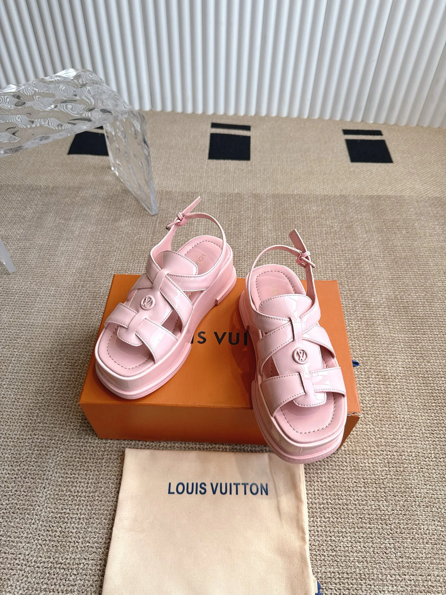 Сандалии Женские Louis Vuitton 35142