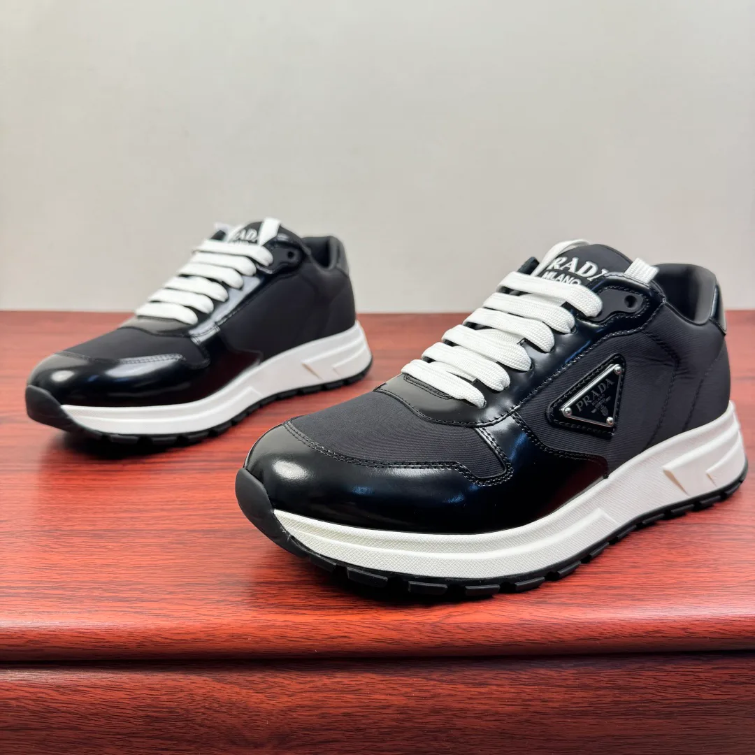 Кроссовки Мужские Prada 11211876